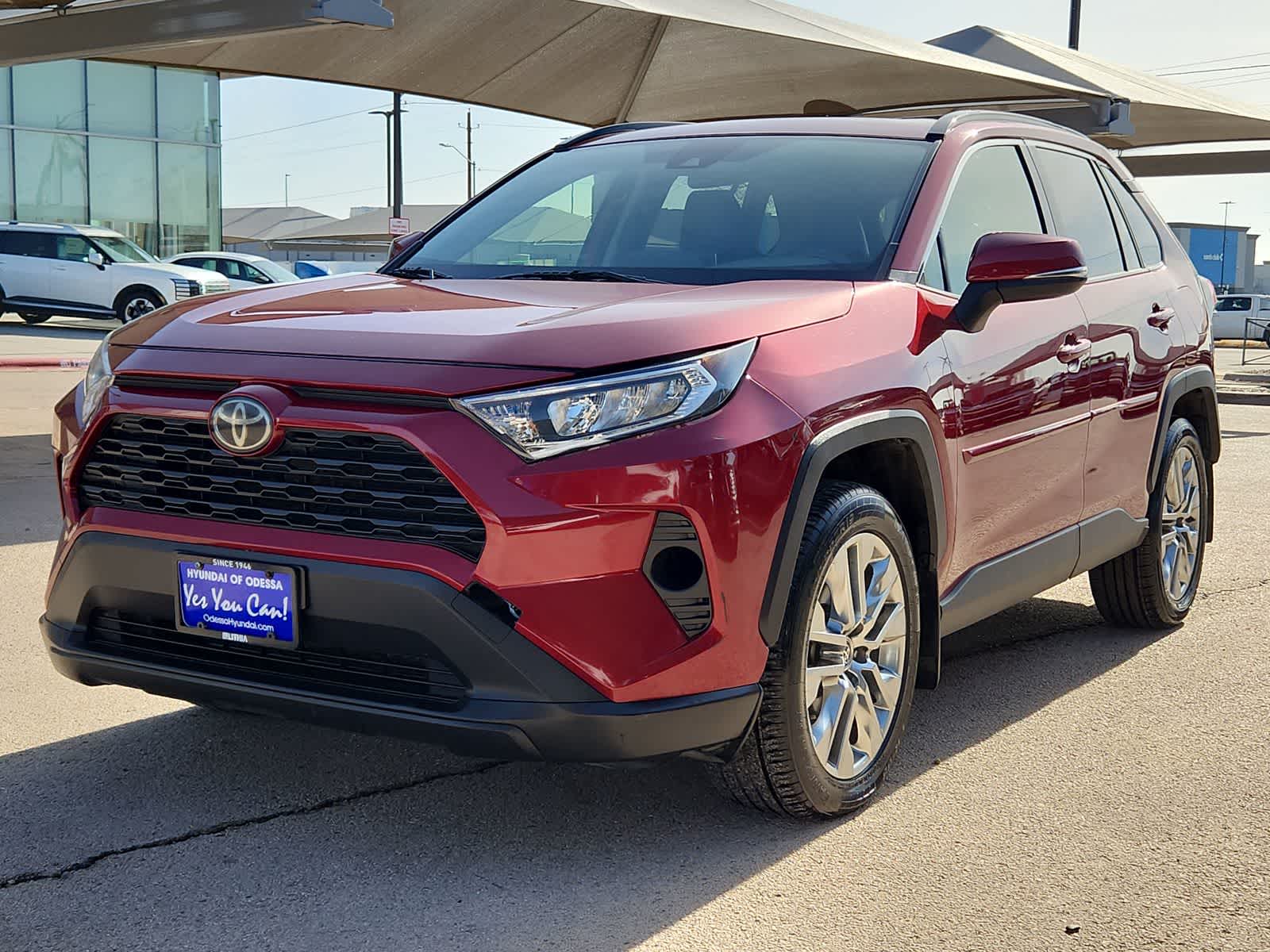 Thumbnail: 2020 Toyota RAV4 - 4