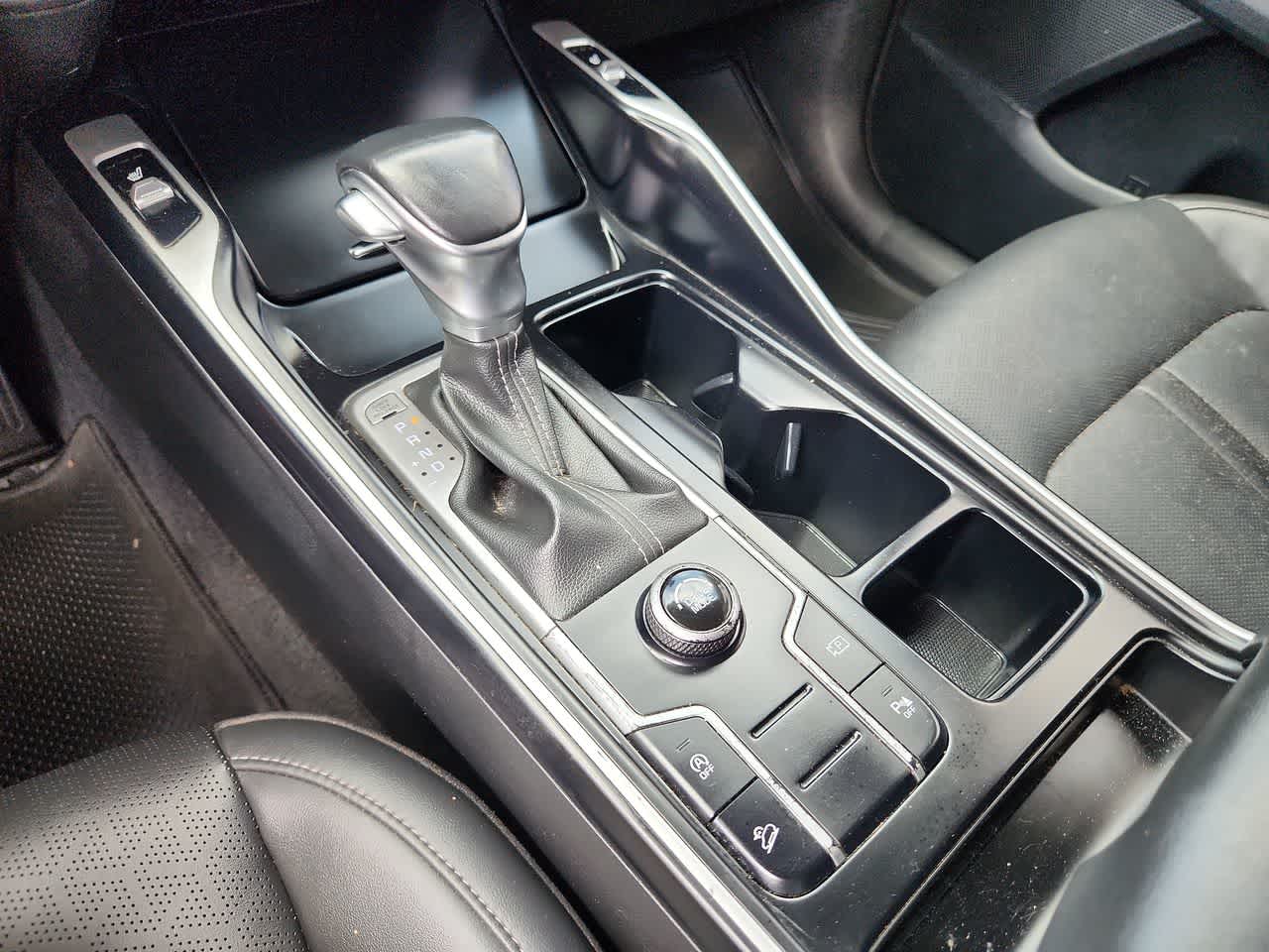 Thumbnail: 2022 Kia Sorento - 21