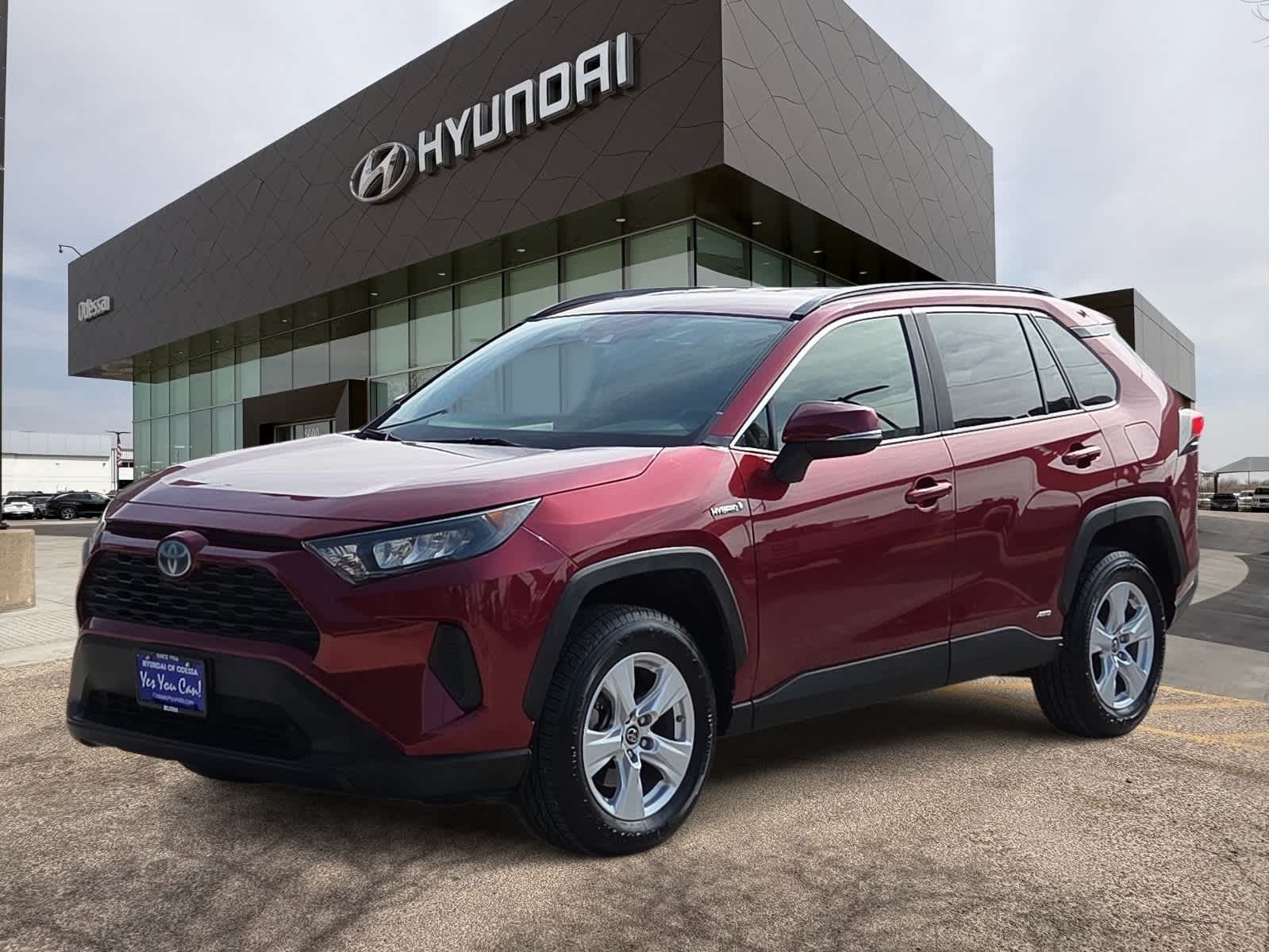 Thumbnail: 2019 Toyota RAV4 - 1