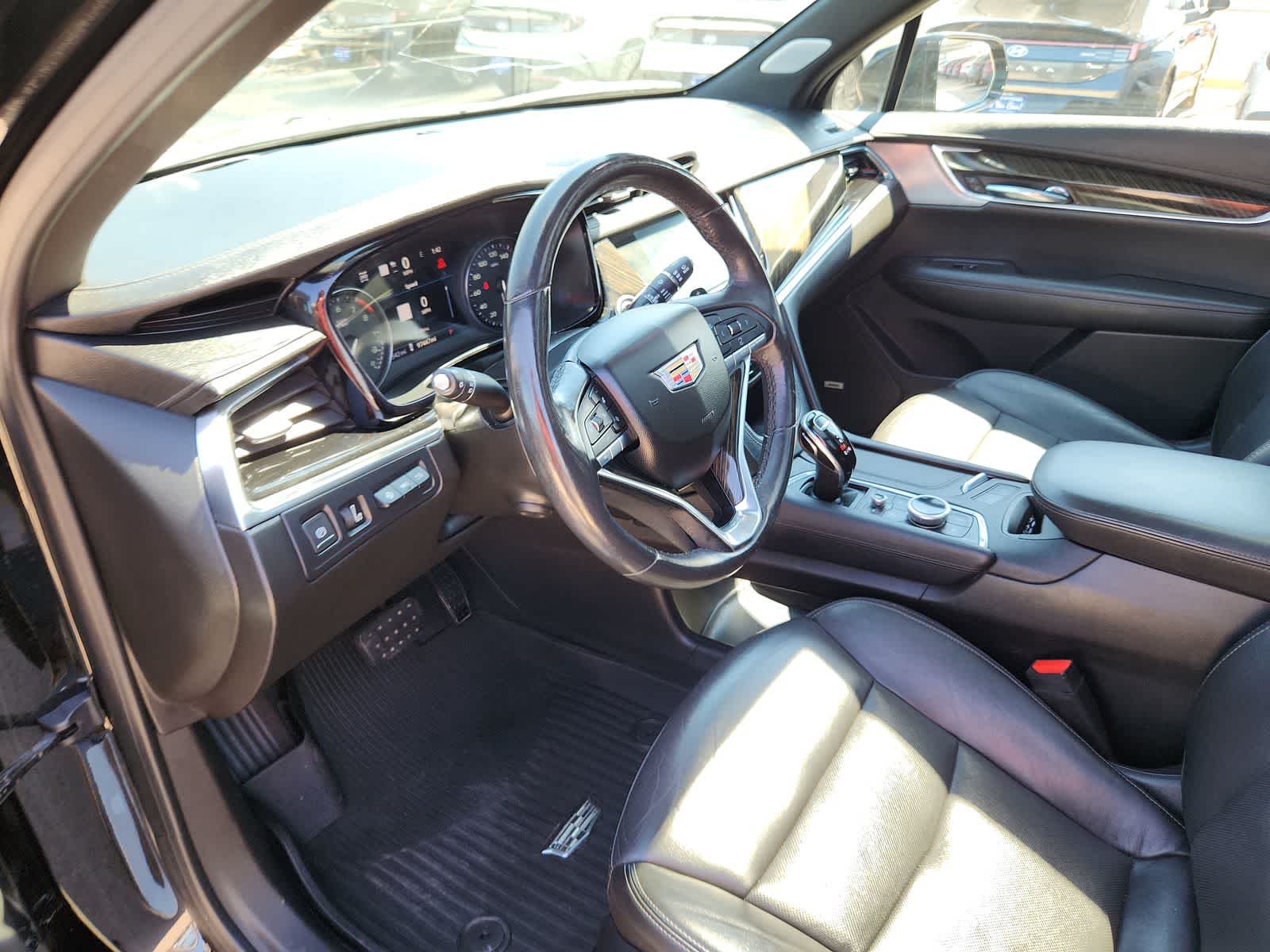 Thumbnail: 2020 Cadillac XT6 - 10