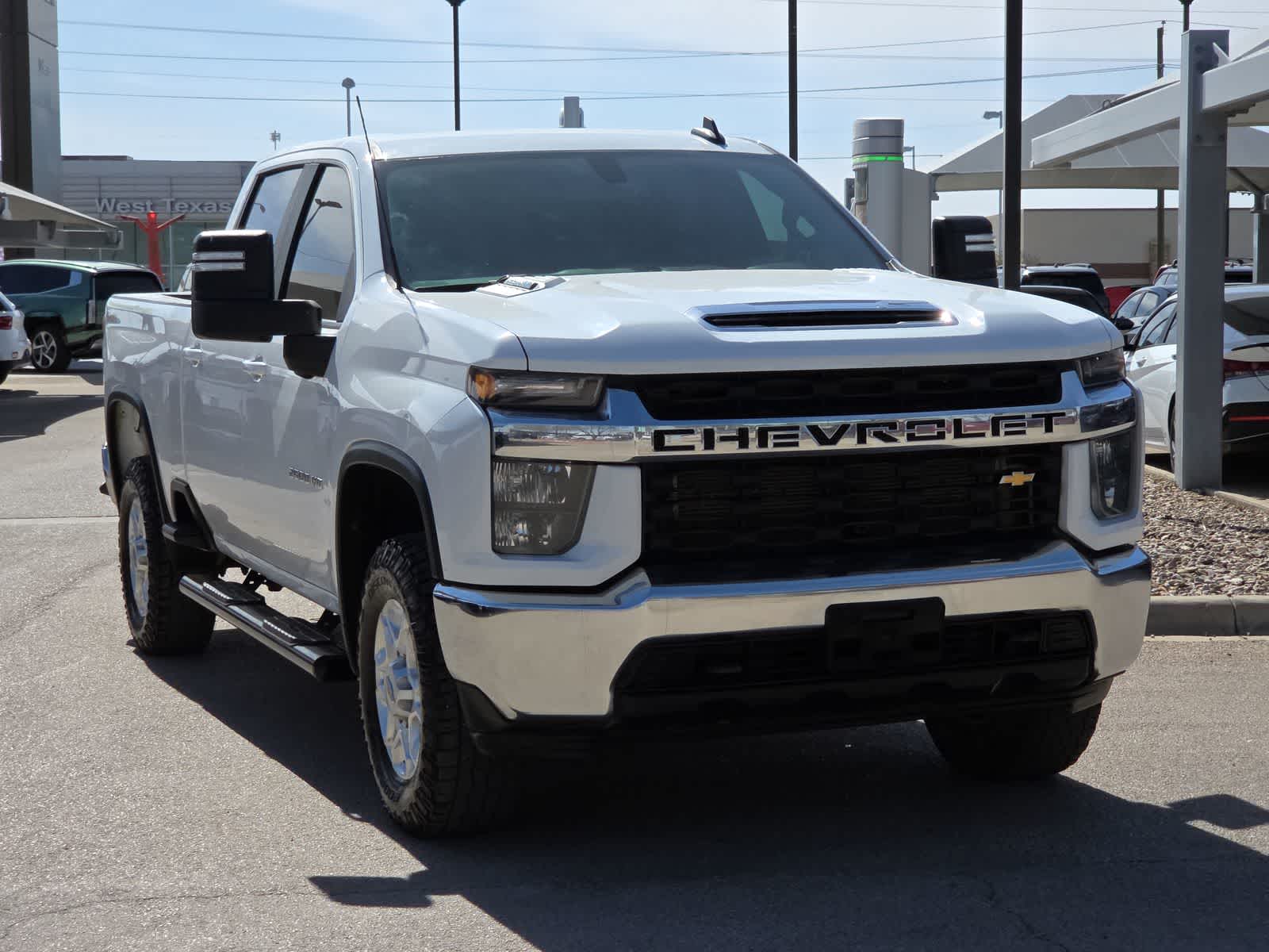 Thumbnail: 2022 Chevrolet Silverado 2500 - 3