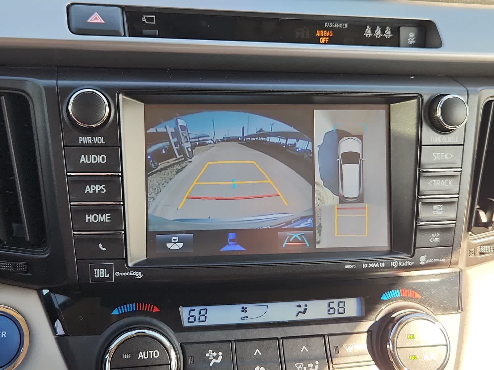 Thumbnail: 2018 Toyota RAV4 - 25