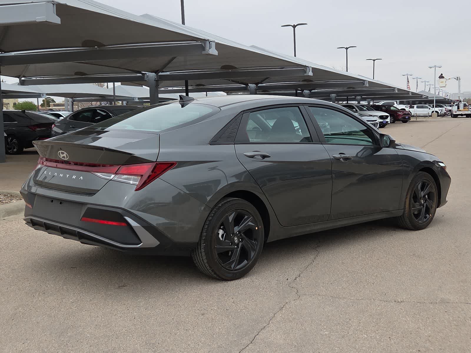 Thumbnail: 2026 Hyundai Elantra - 8