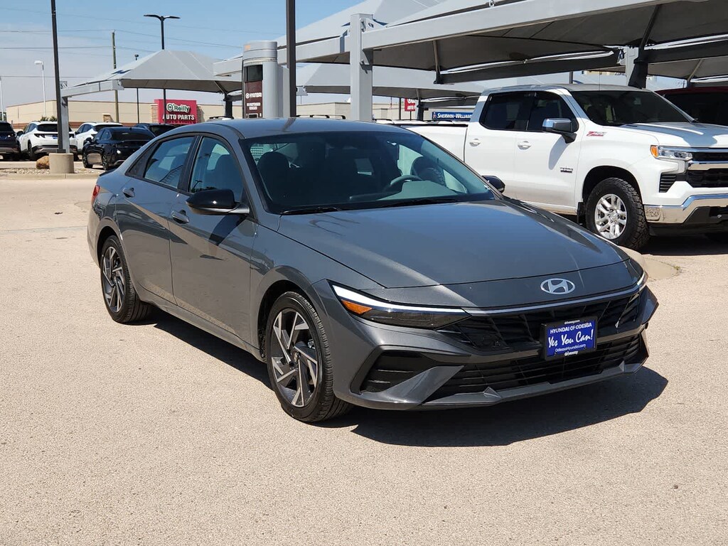 New 2025 Hyundai Elantra SEL Sport Sedan
