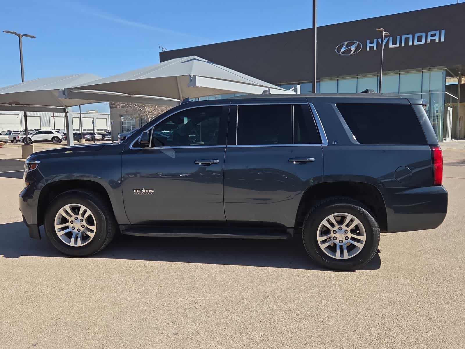 Thumbnail: 2019 Chevrolet Tahoe - 5