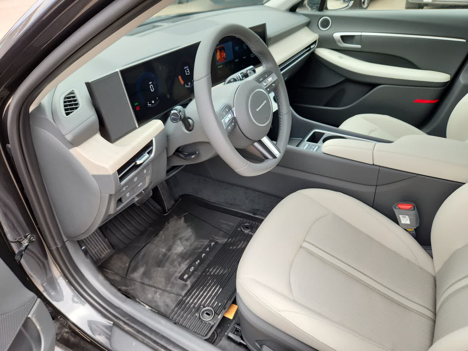 Thumbnail: 2025 Hyundai Sonata - 10