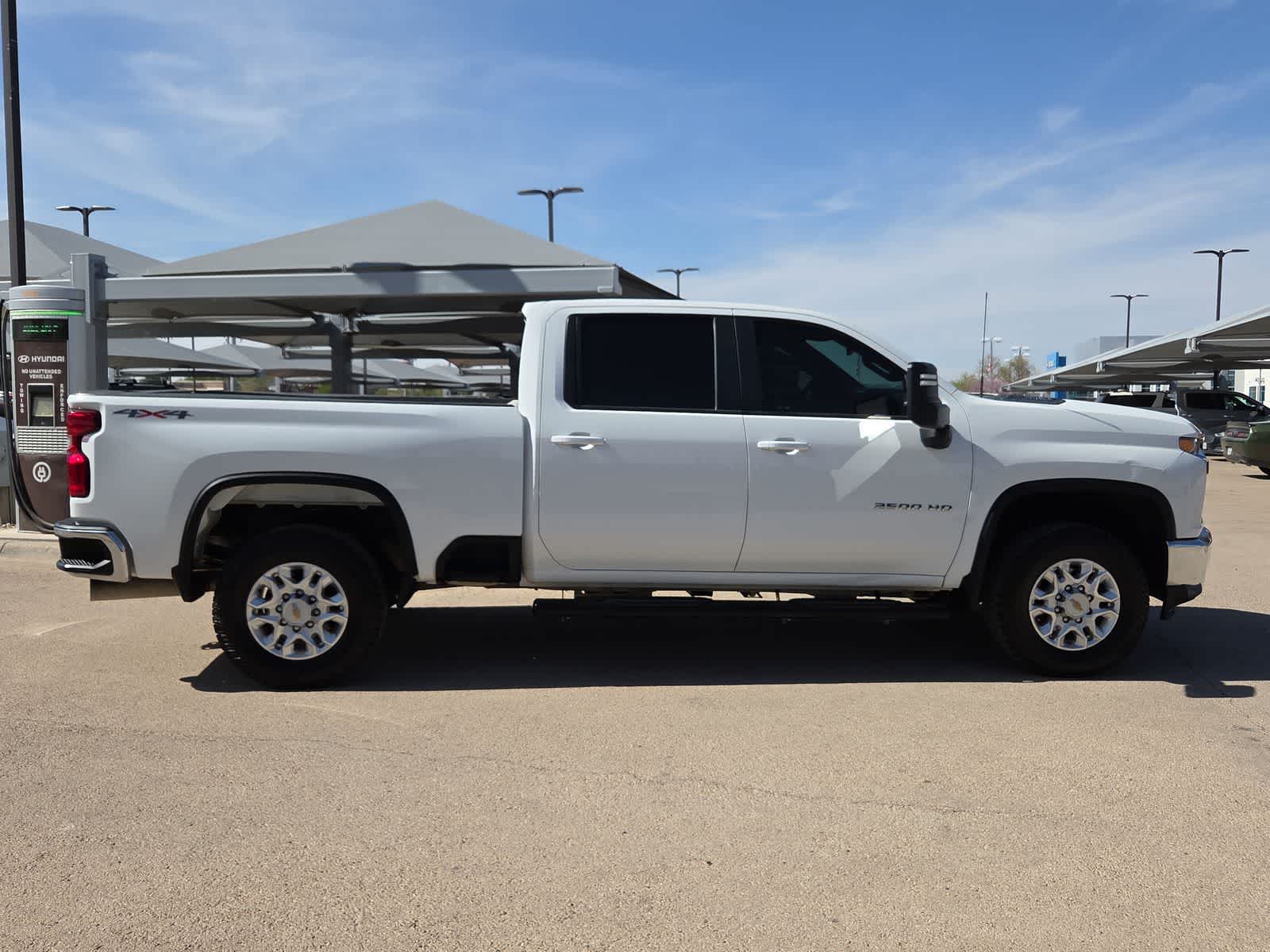 Thumbnail: 2022 Chevrolet Silverado 2500 - 9