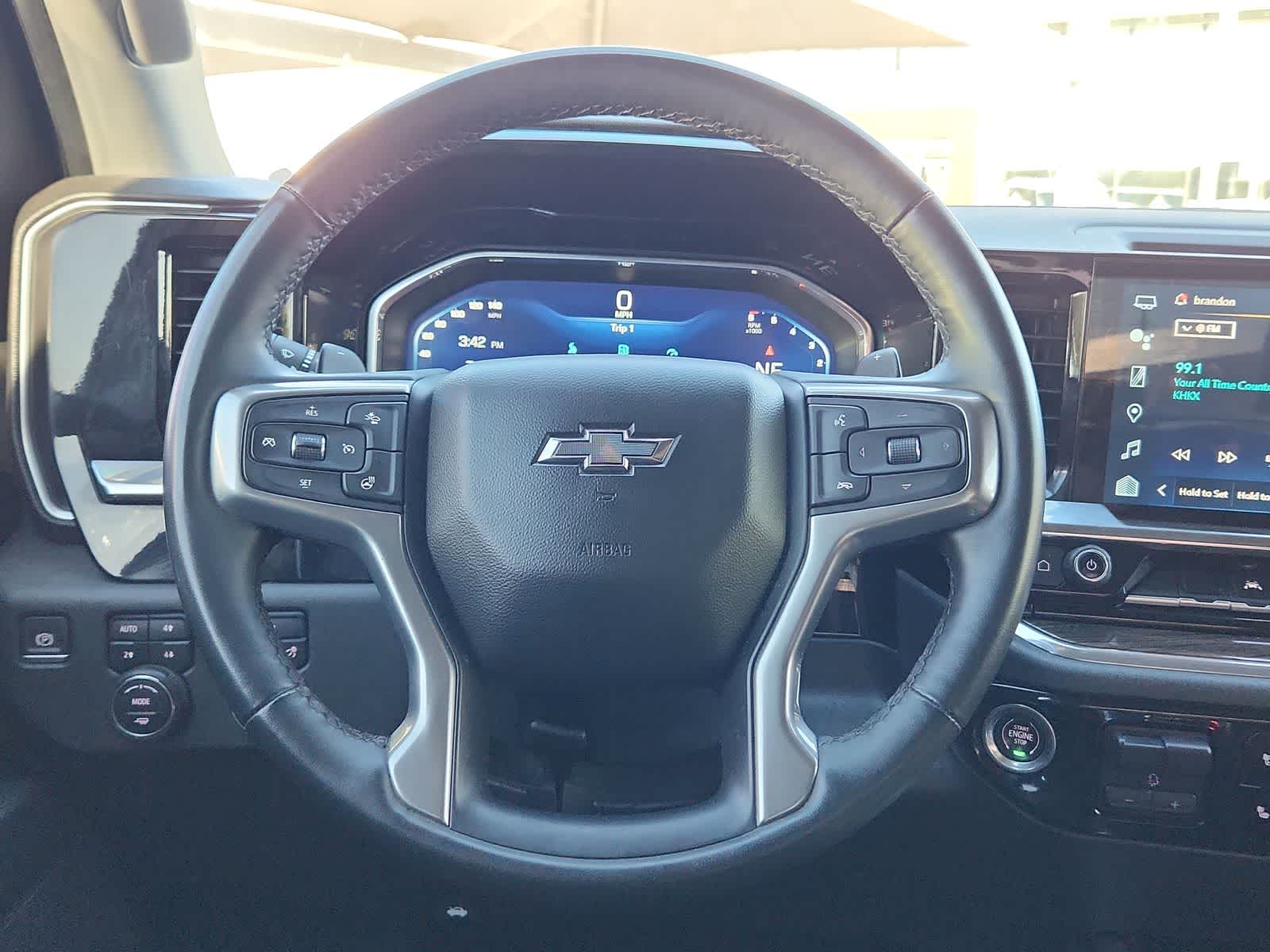 Thumbnail: 2023 Chevrolet Silverado 1500 - 19