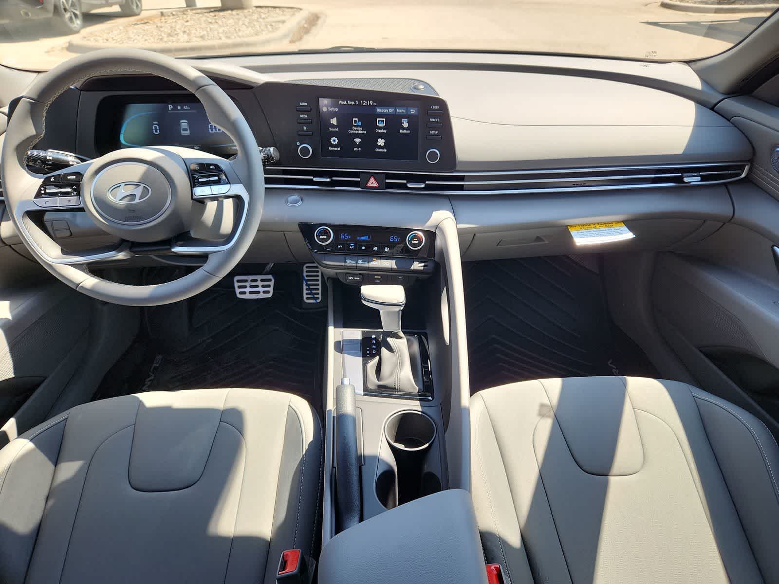 Thumbnail: 2025 Hyundai Elantra - 14