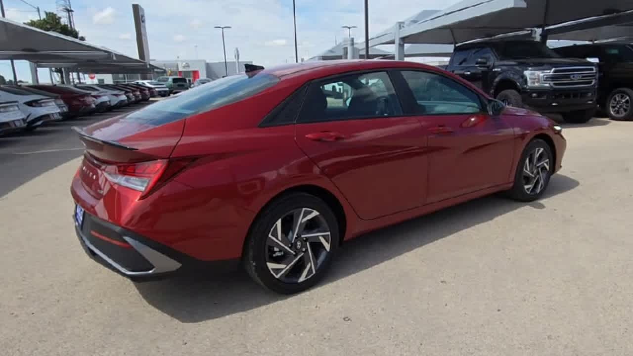 Thumbnail: 2025 Hyundai Elantra - 9