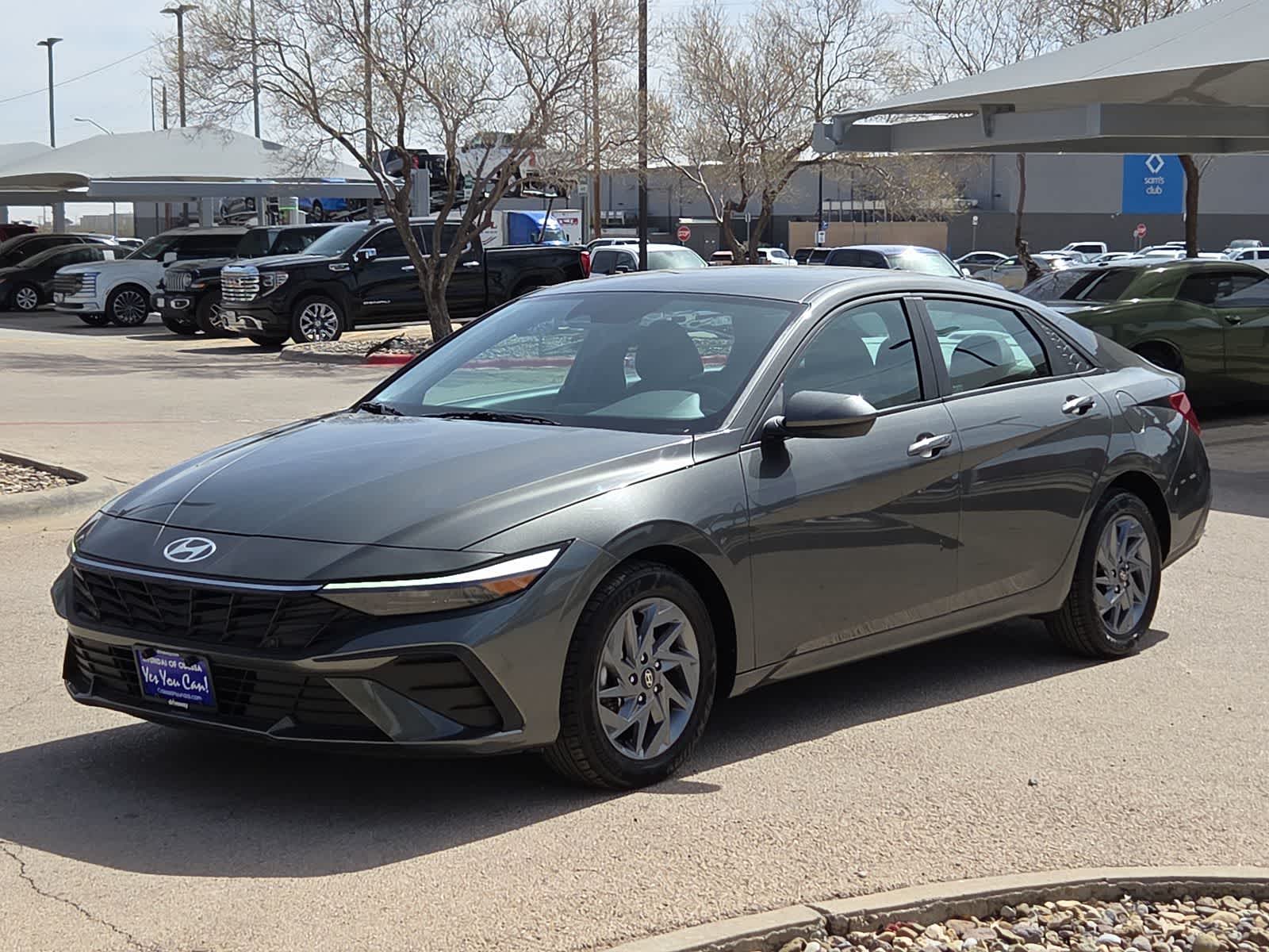 Thumbnail: 2024 Hyundai Elantra - 4