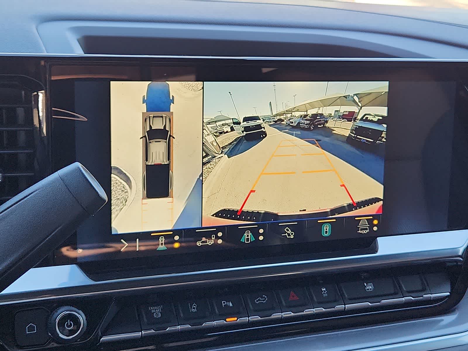 Thumbnail: 2025 Chevrolet Silverado 3500 - 25