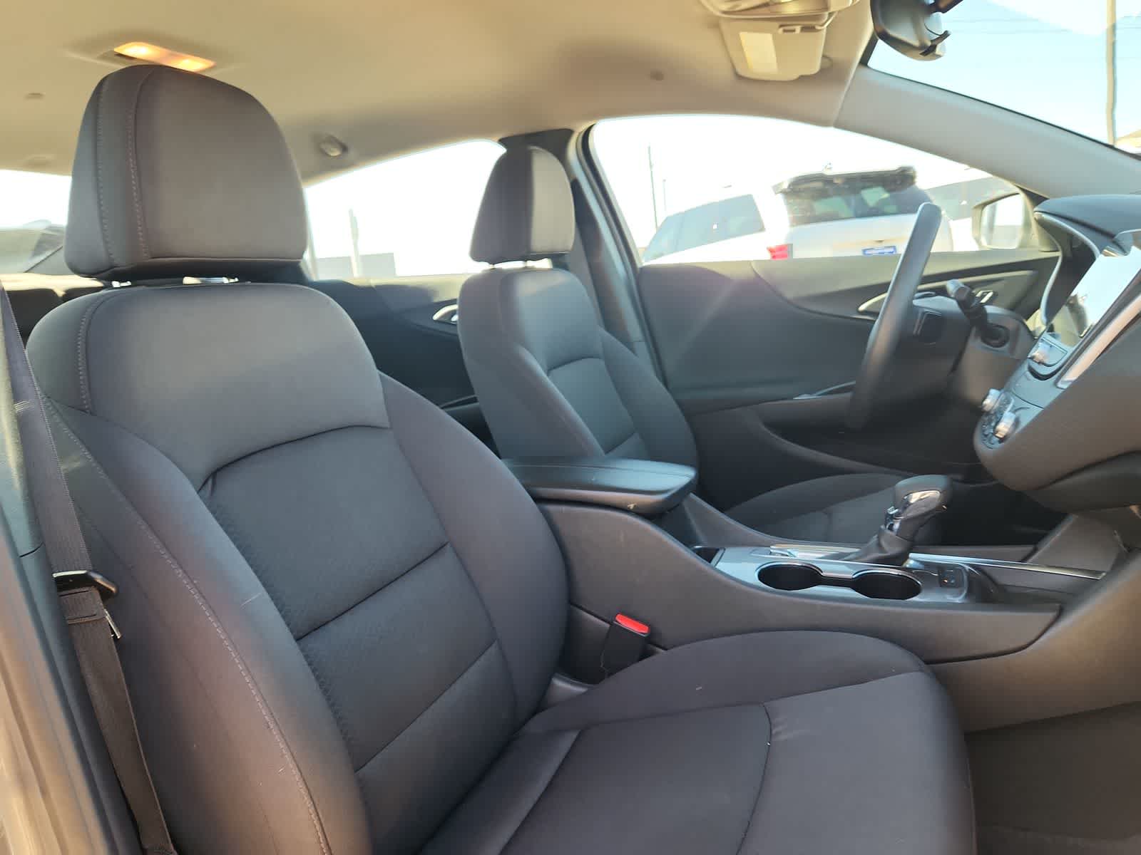 Thumbnail: 2024 Chevrolet Malibu - 18