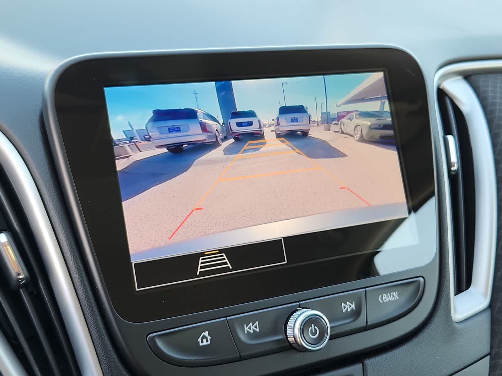 Thumbnail: 2024 Chevrolet Malibu - 25