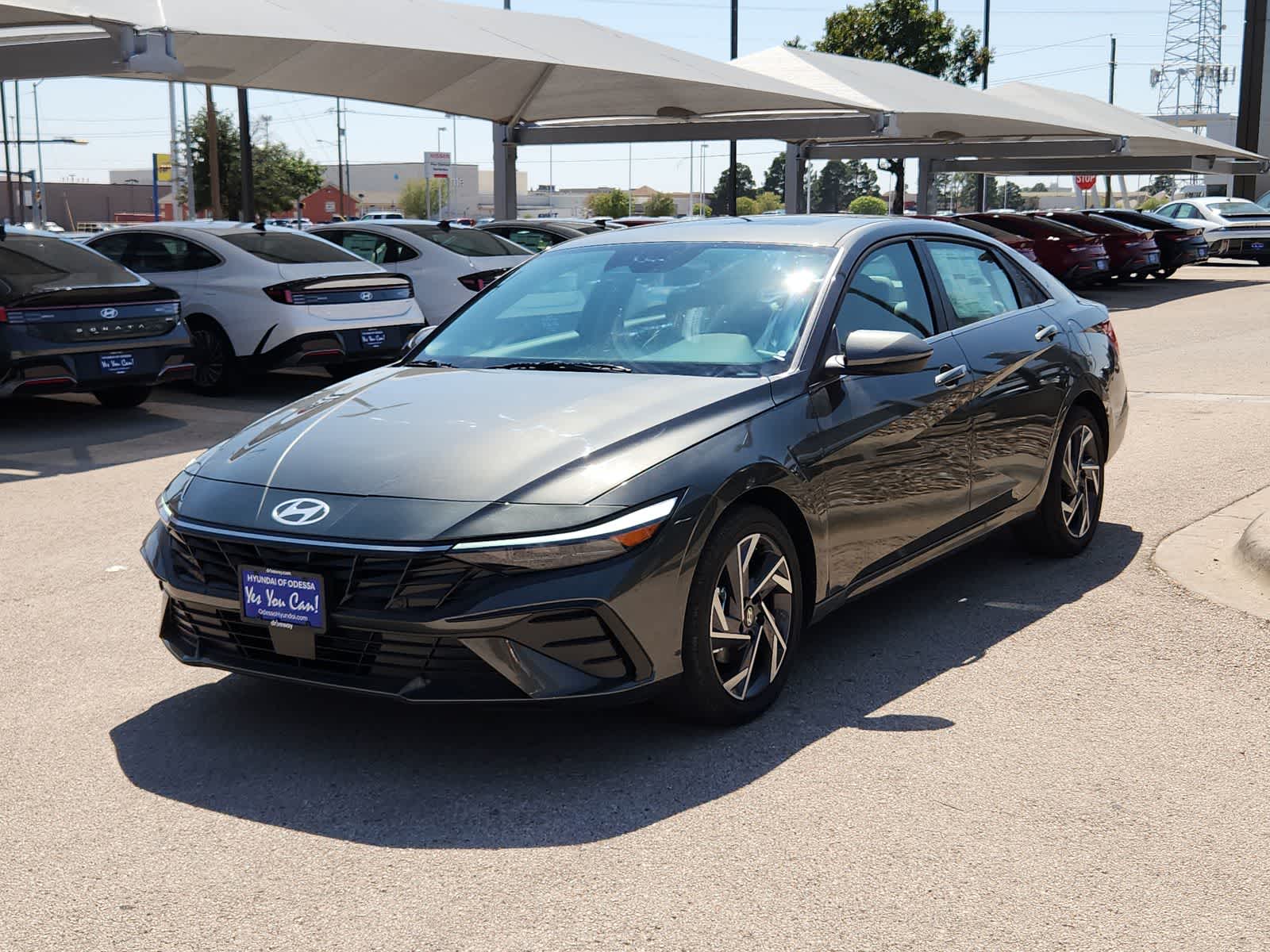 Thumbnail: 2025 Hyundai Elantra - 4