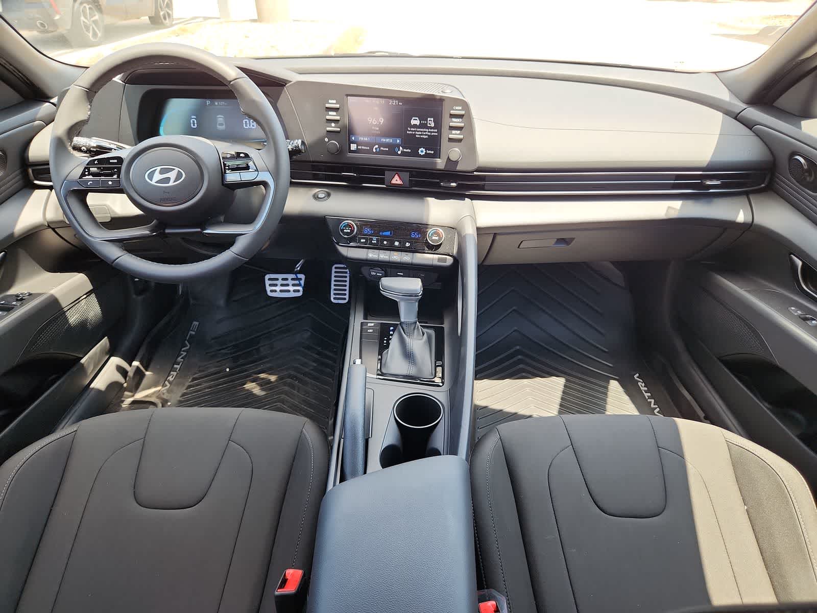 Thumbnail: 2025 Hyundai Elantra - 14