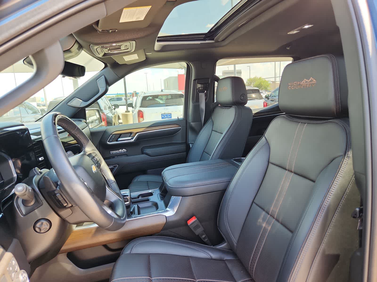 Thumbnail: 2024 Chevrolet Silverado 1500 - 15