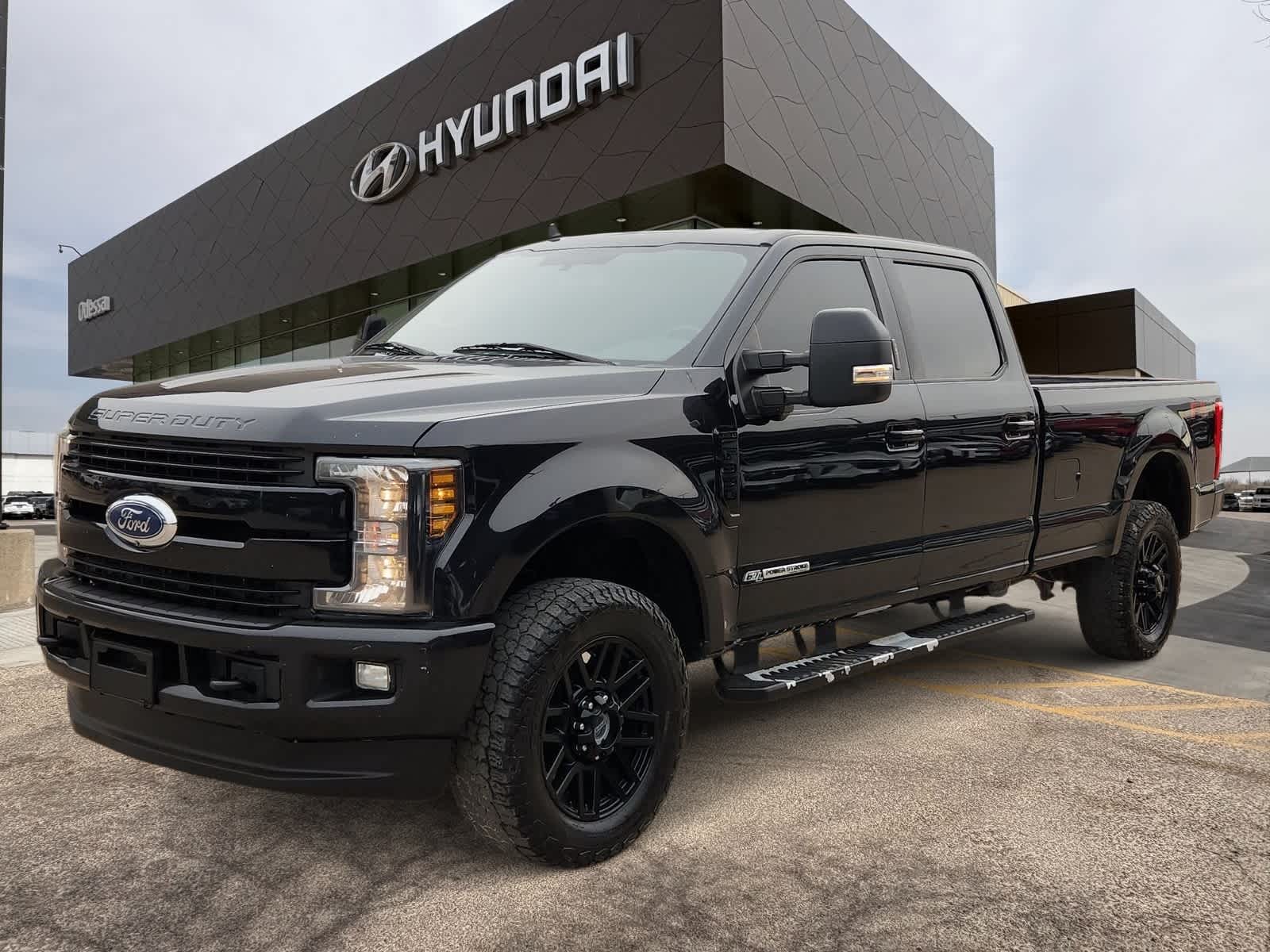 Thumbnail: 2019 Ford F-350 - 1