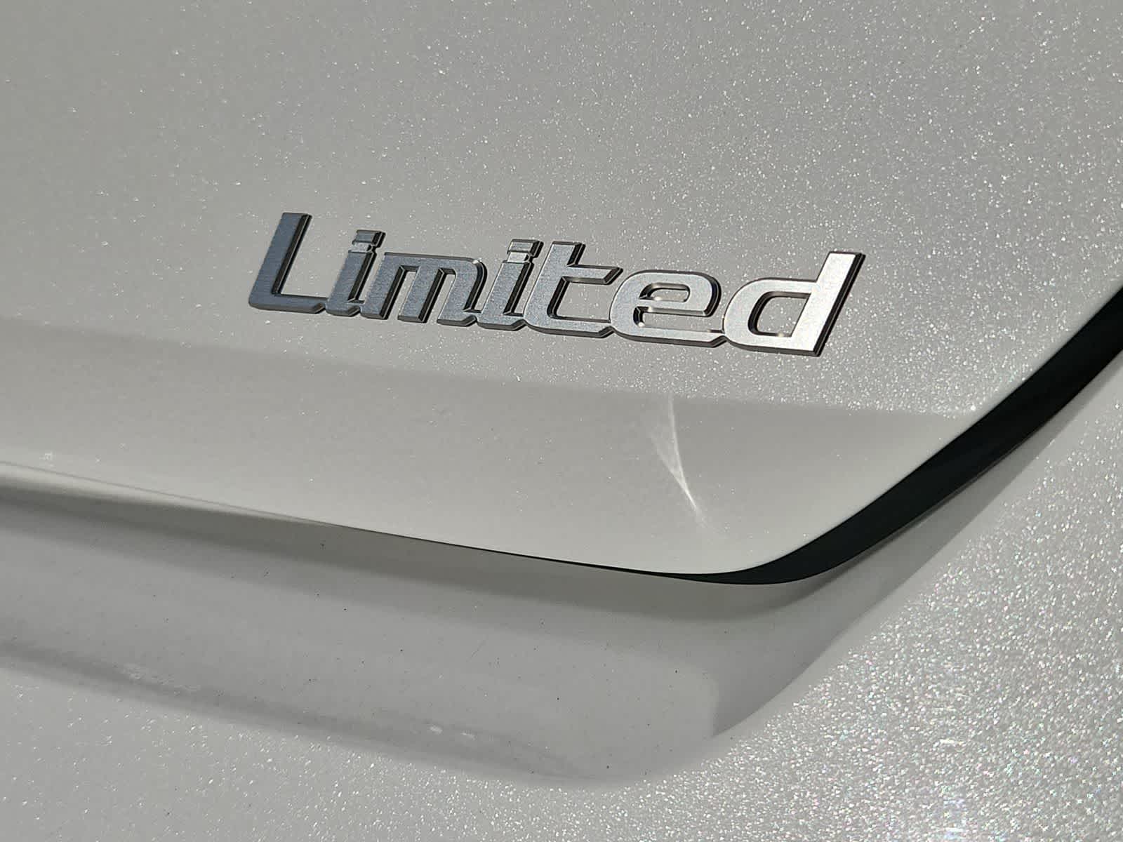 Thumbnail: 2025 Hyundai Elantra - 11