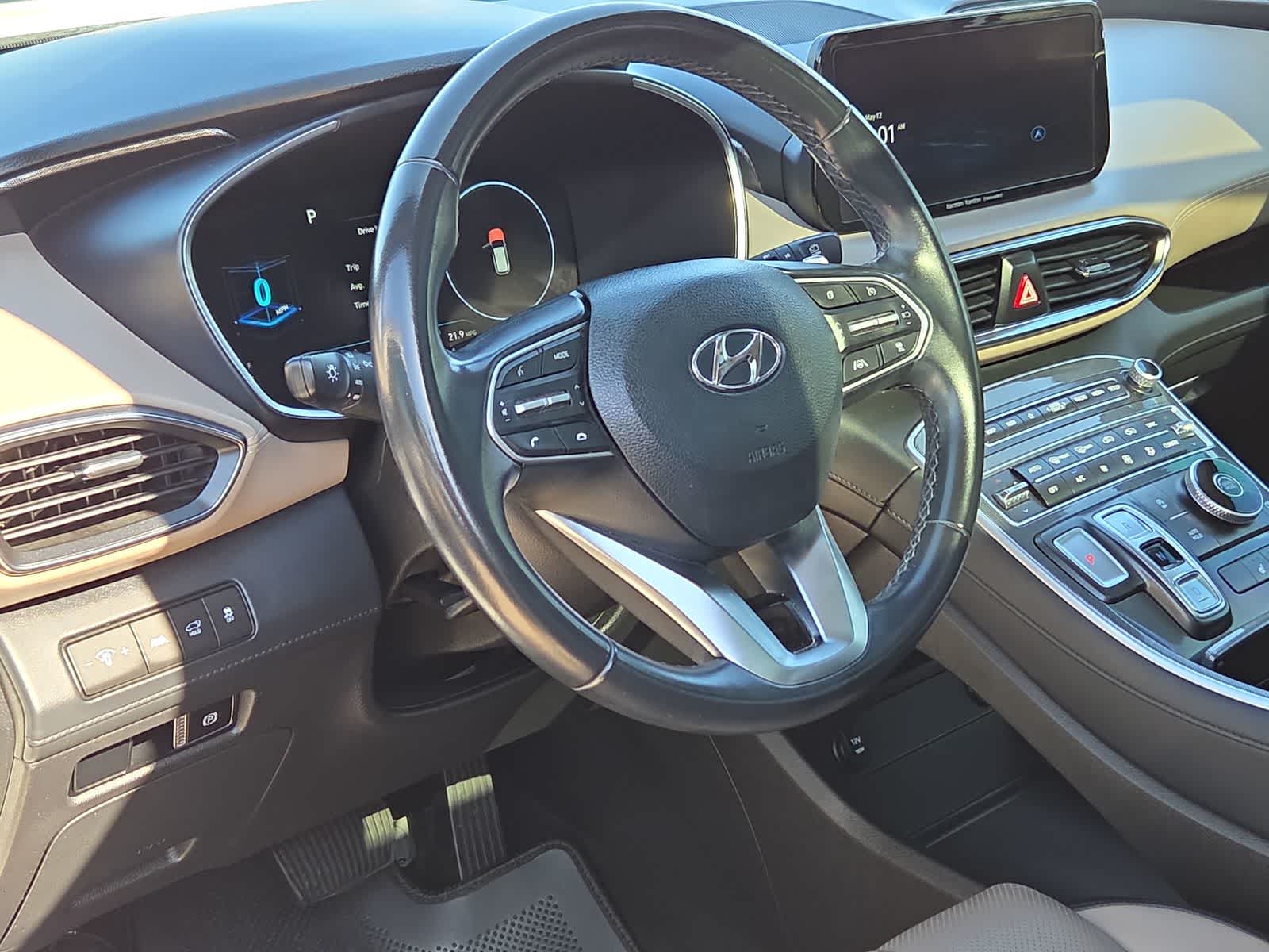 Thumbnail: 2023 Hyundai Santa Fe - 10
