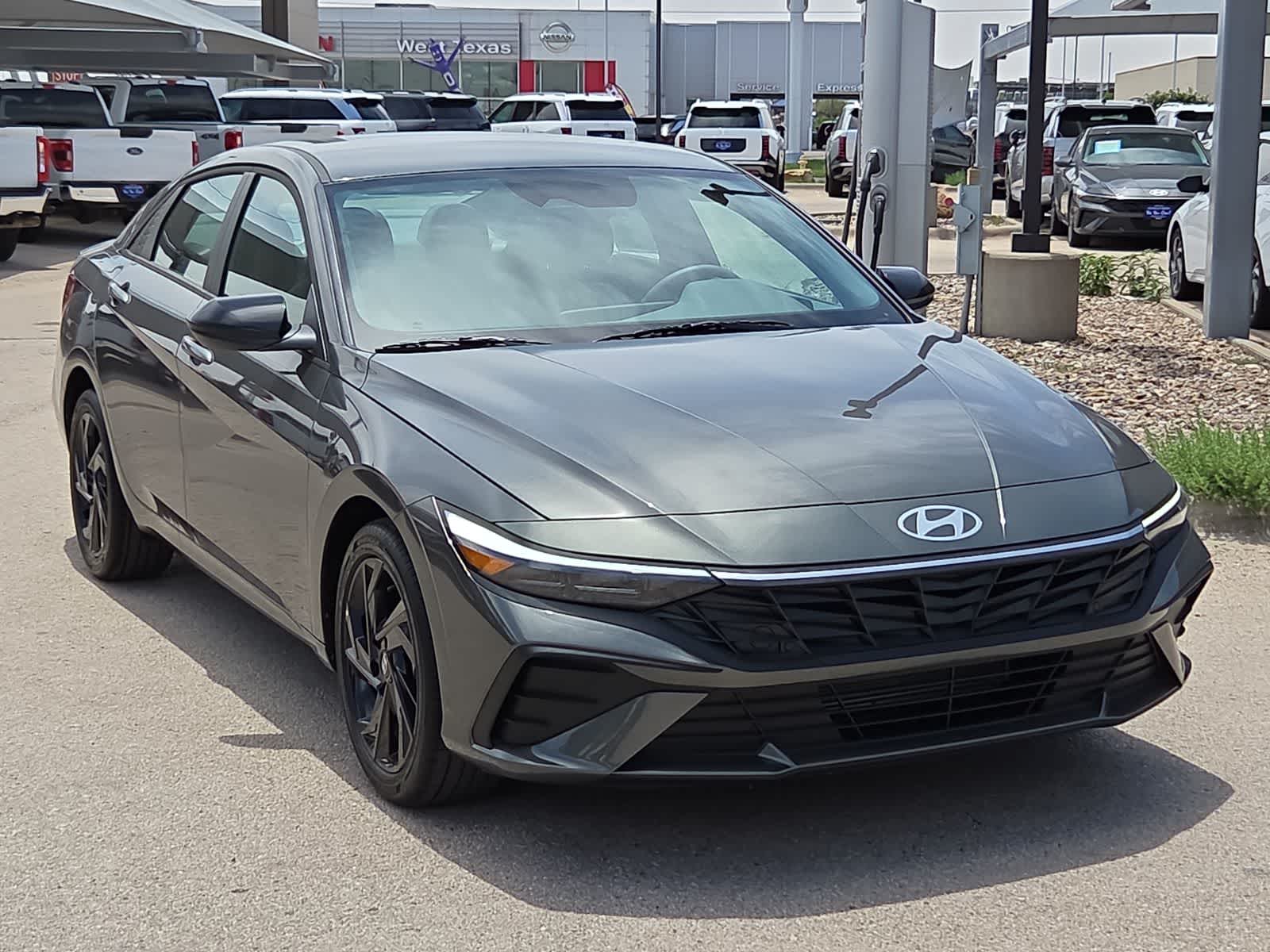 Thumbnail: 2026 Hyundai Elantra - 3