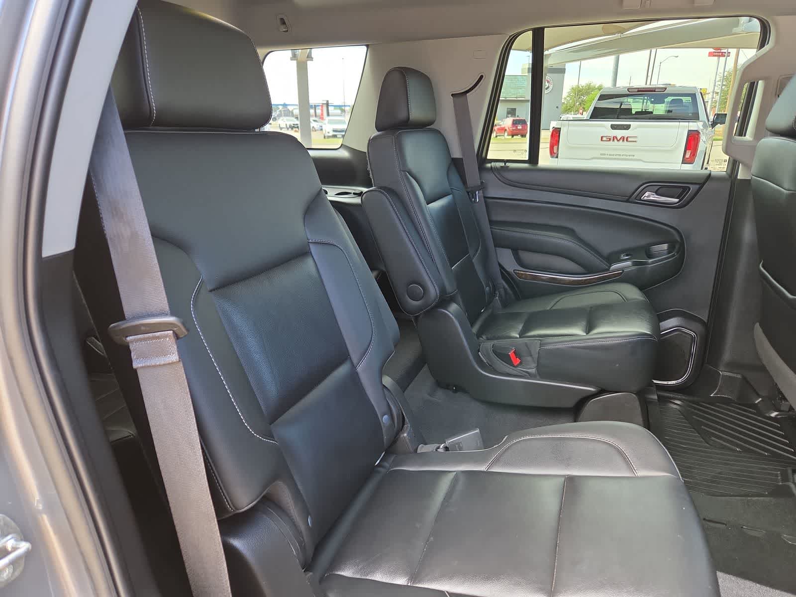 Thumbnail: 2020 Chevrolet Tahoe - 17
