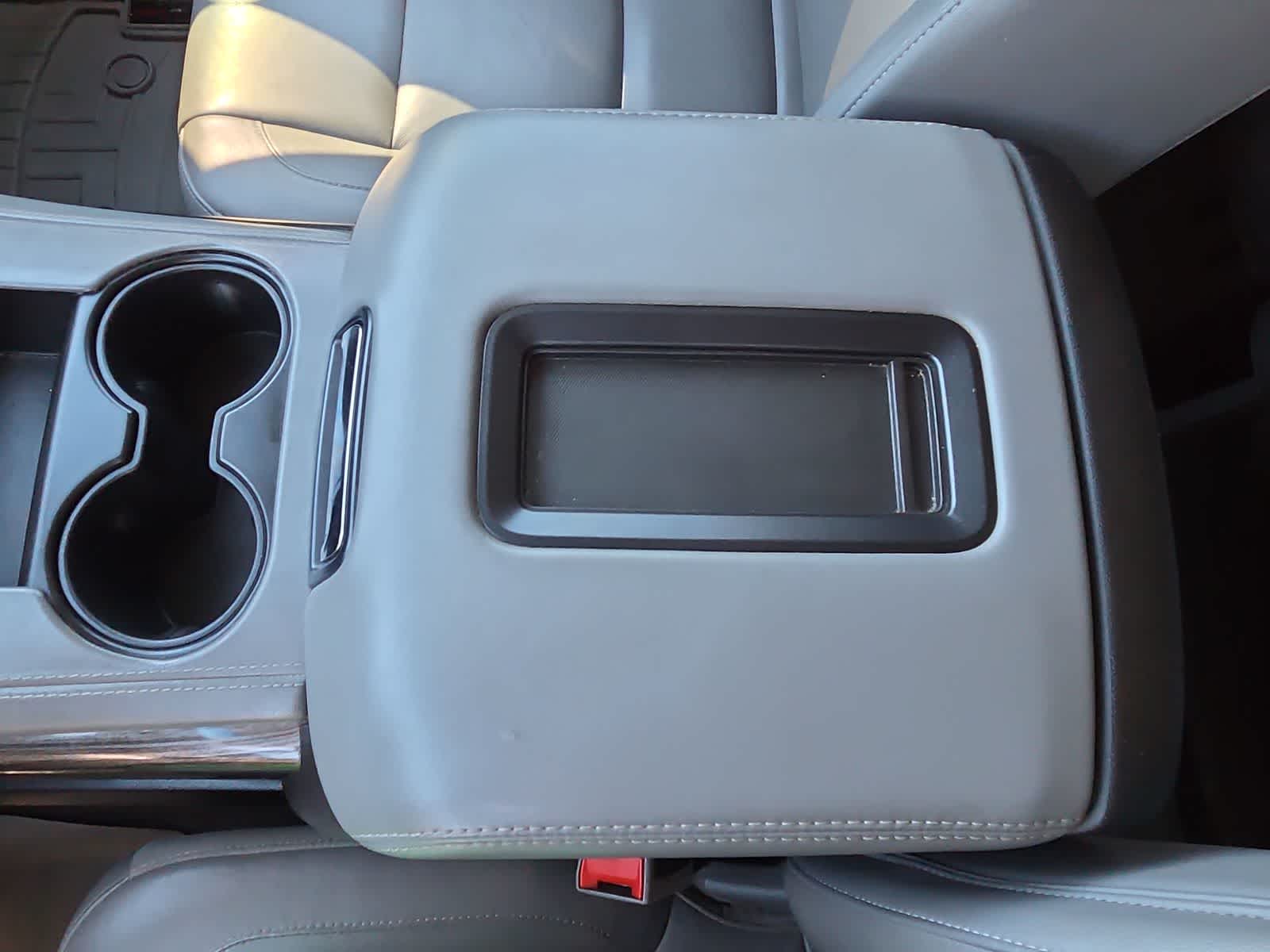 Thumbnail: 2019 Chevrolet Tahoe - 20