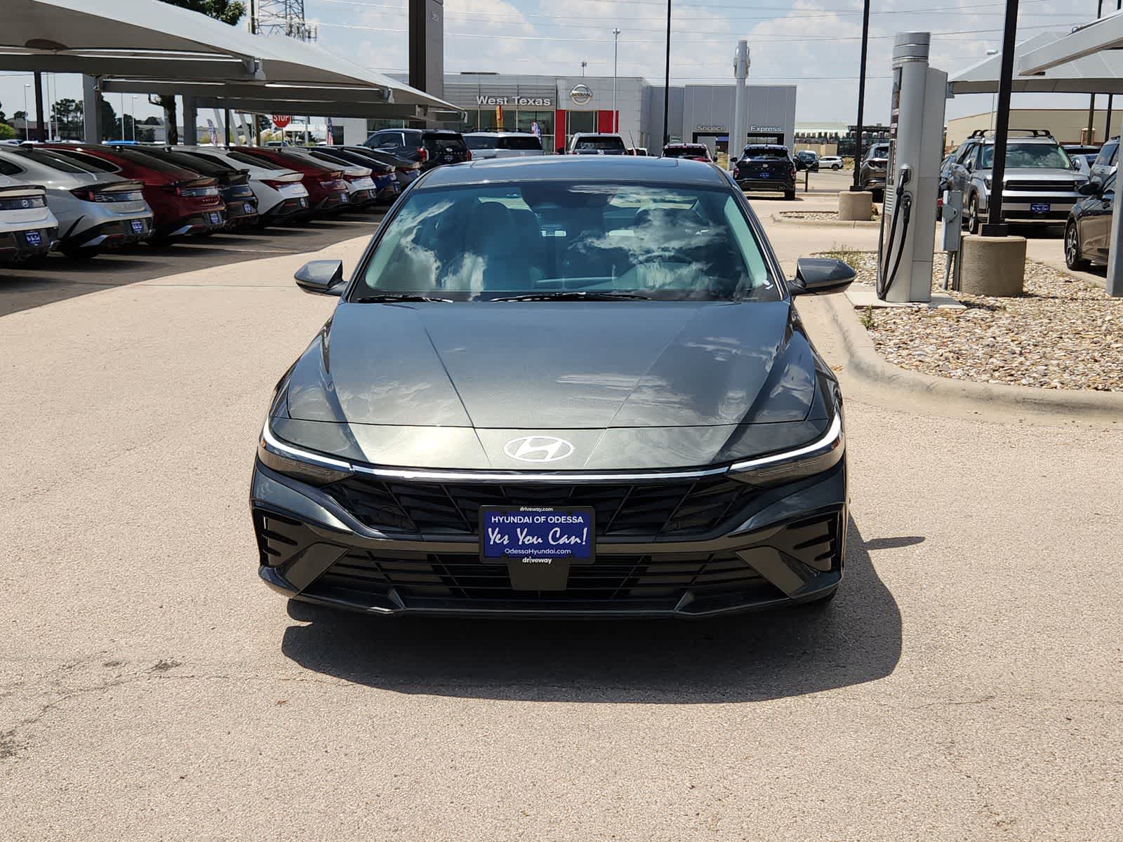 Thumbnail: 2025 Hyundai Elantra - 3