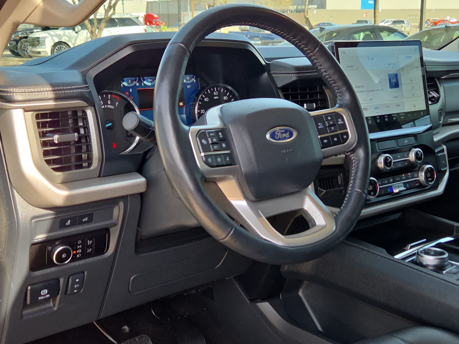 Thumbnail: 2023 Ford Expedition - 10