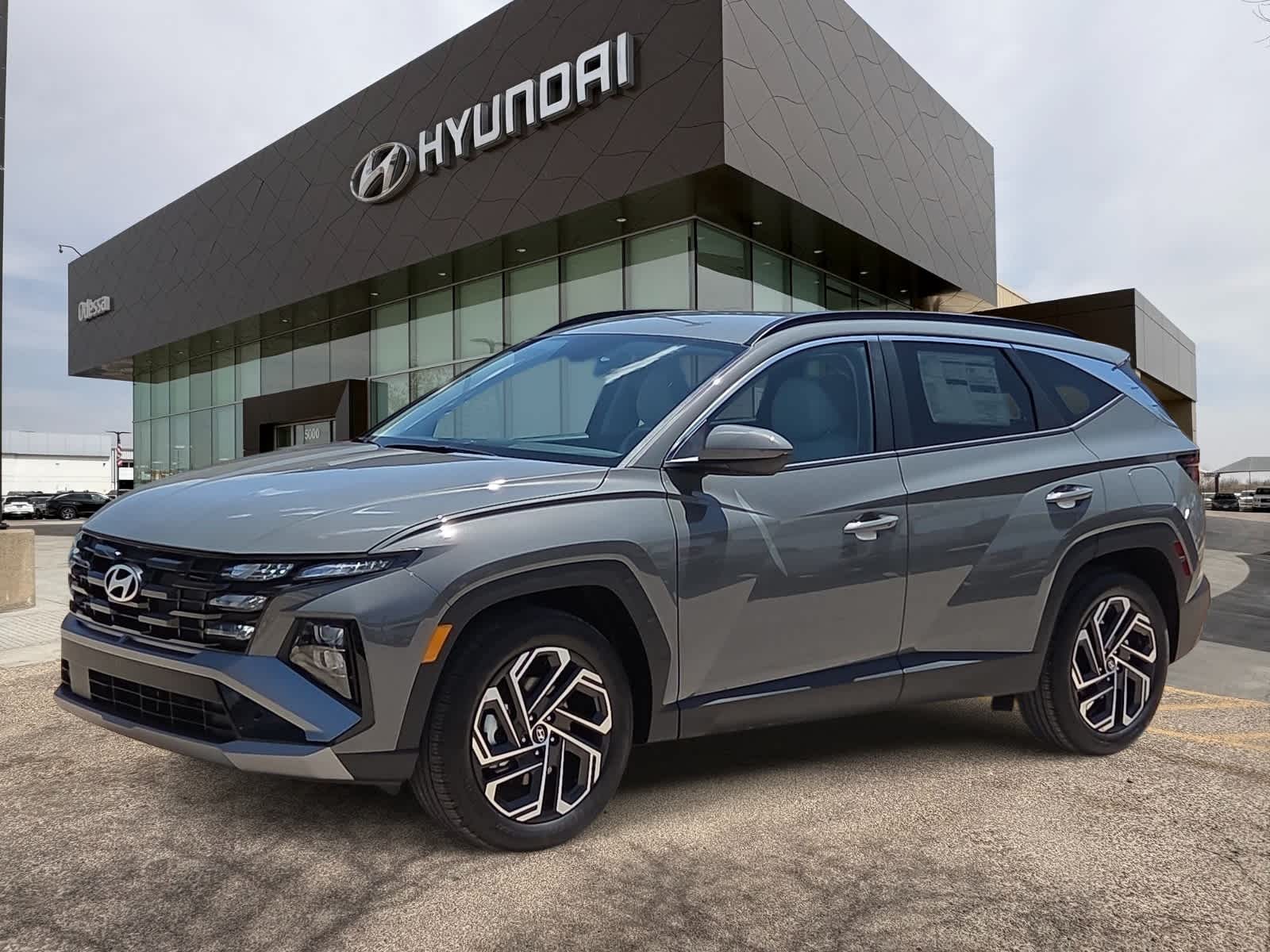 Thumbnail: 2026 Hyundai Tucson - 1