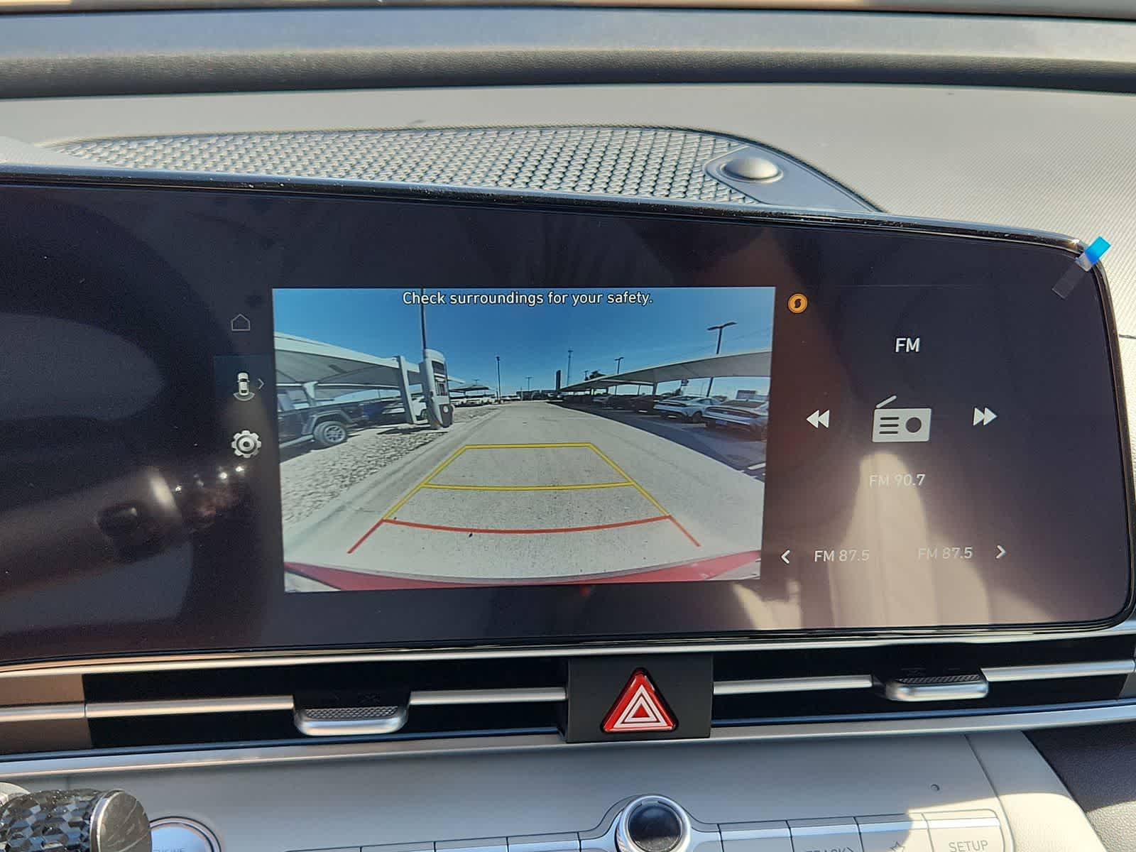 Thumbnail: 2025 Hyundai Elantra - 25