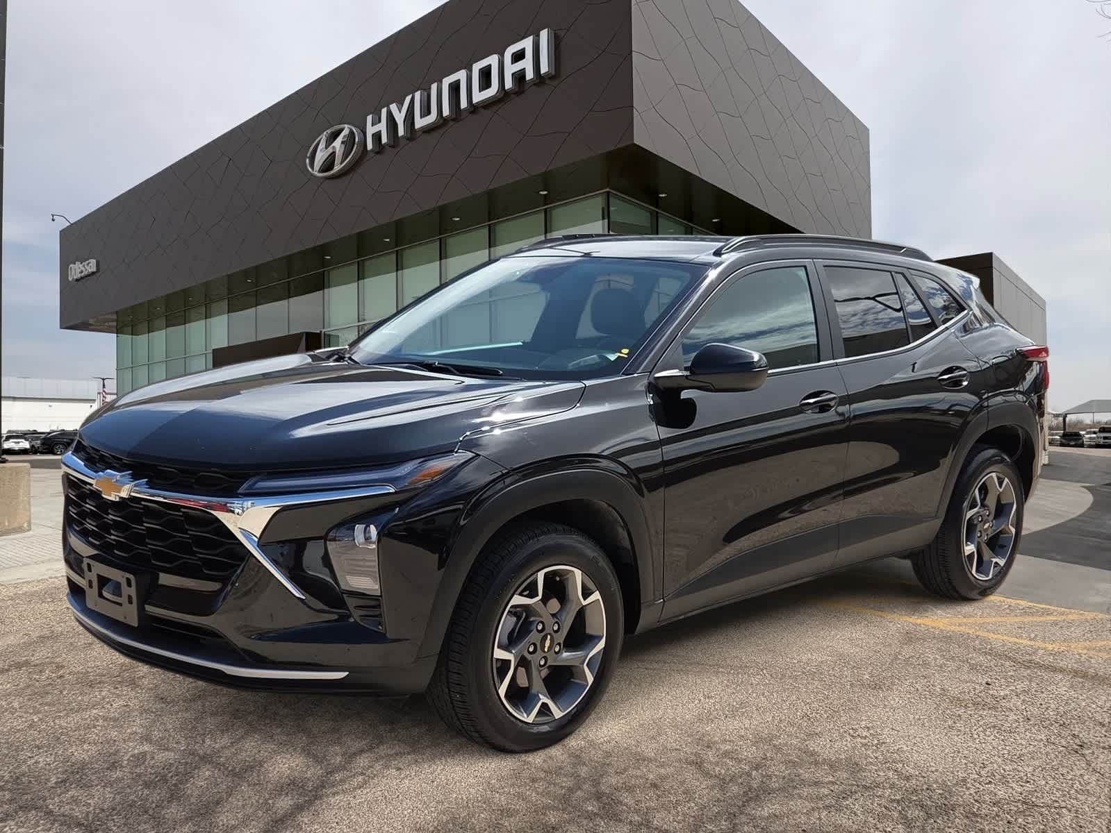 Thumbnail: 2025 Chevrolet Trax - 1