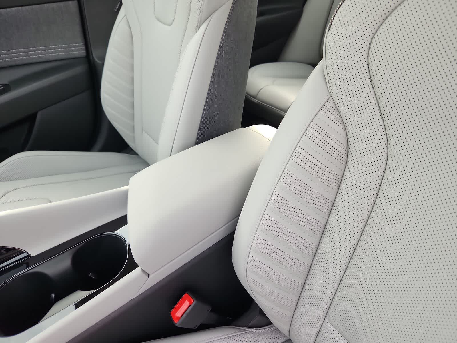 Thumbnail: 2025 Hyundai Elantra - 20