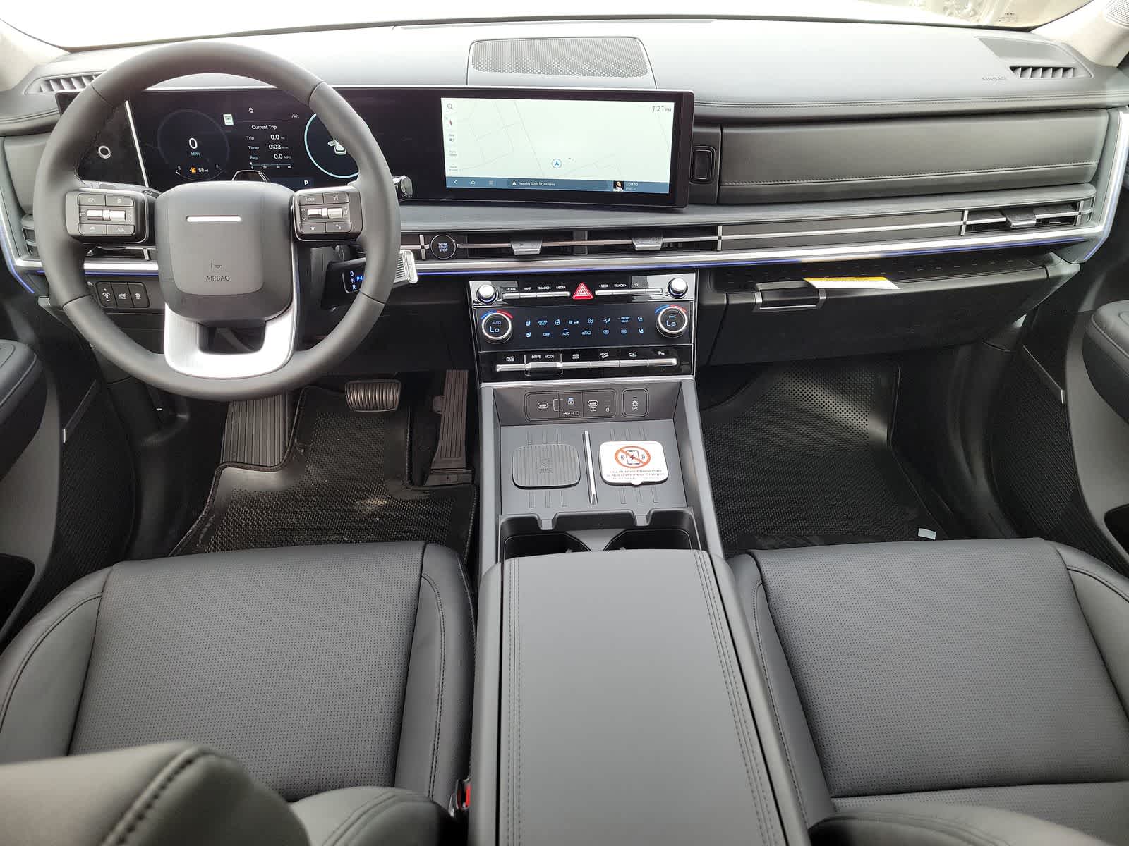 Thumbnail: 2025 Hyundai Santa Fe - 18