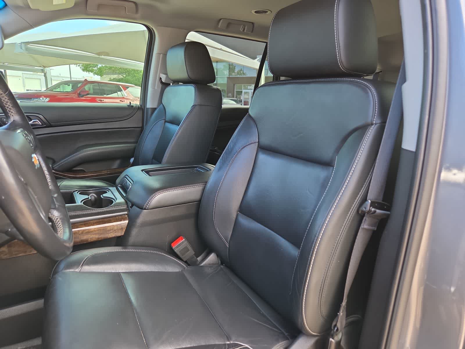 Thumbnail: 2020 Chevrolet Tahoe - 15