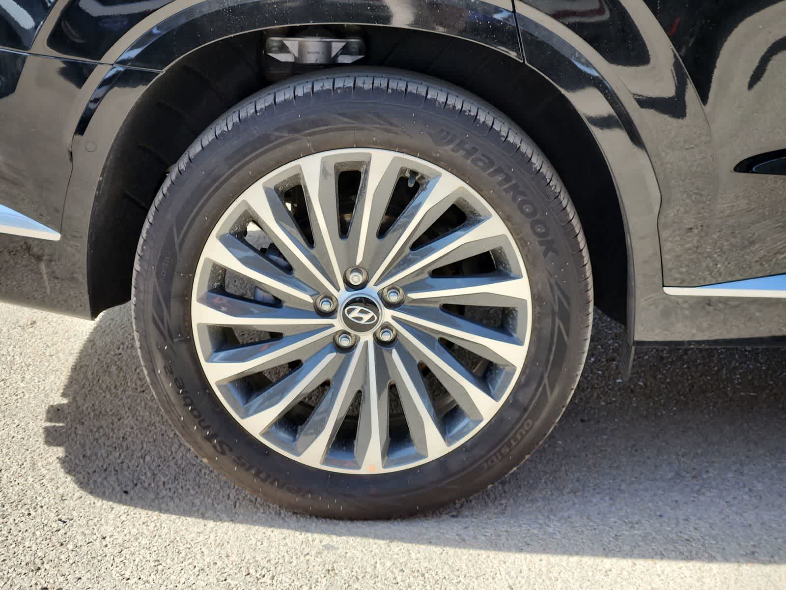 Thumbnail: 2025 Hyundai Palisade - 16