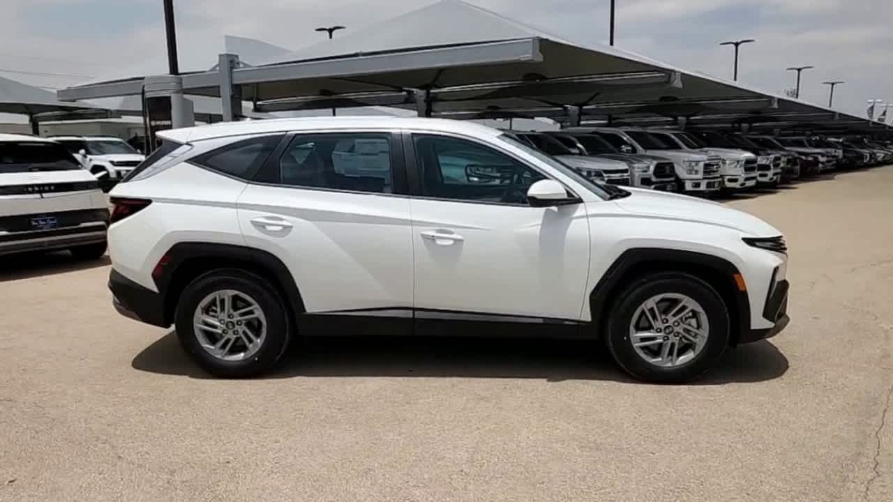2025 Hyundai Tucson SE 9