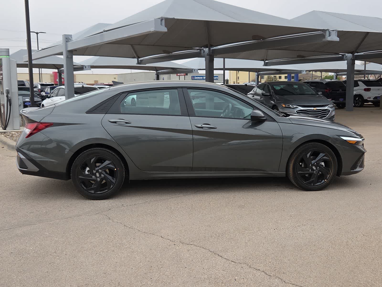 Thumbnail: 2026 Hyundai Elantra - 9