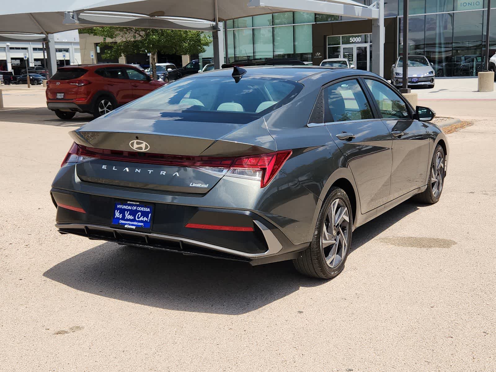Thumbnail: 2025 Hyundai Elantra - 8