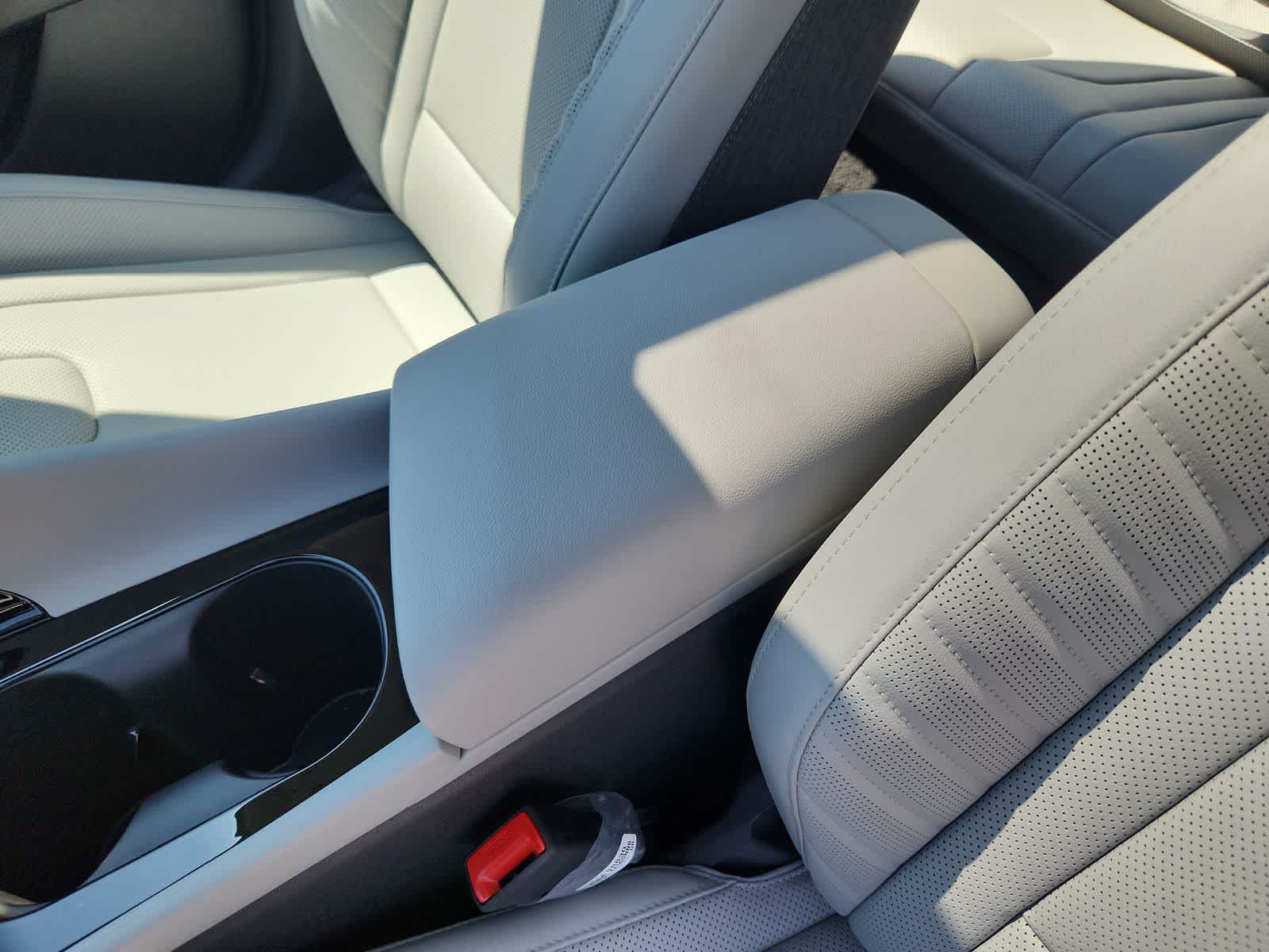 Thumbnail: 2025 Hyundai Elantra - 20