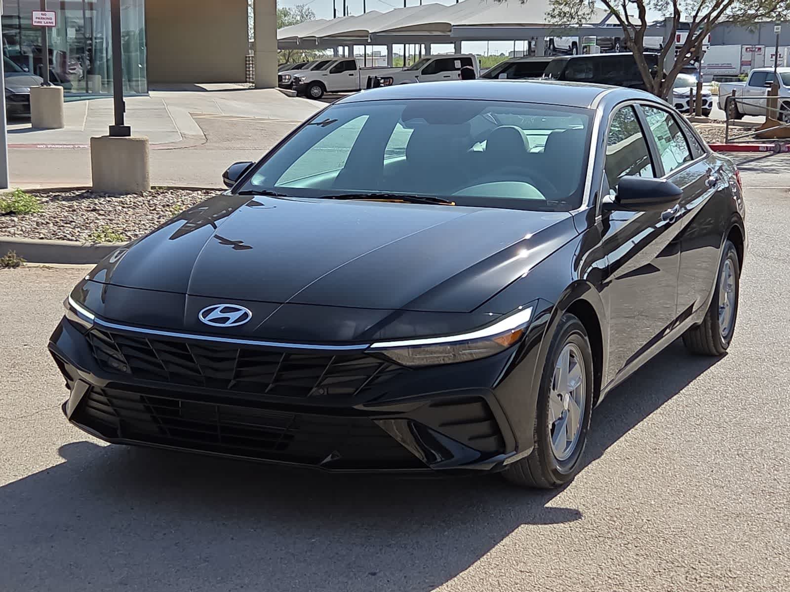 Thumbnail: 2026 Hyundai Elantra - 3