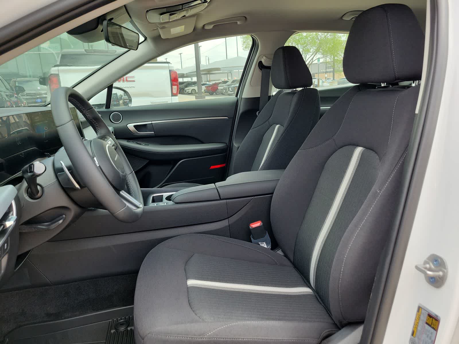 Thumbnail: 2025 Hyundai Sonata - 21