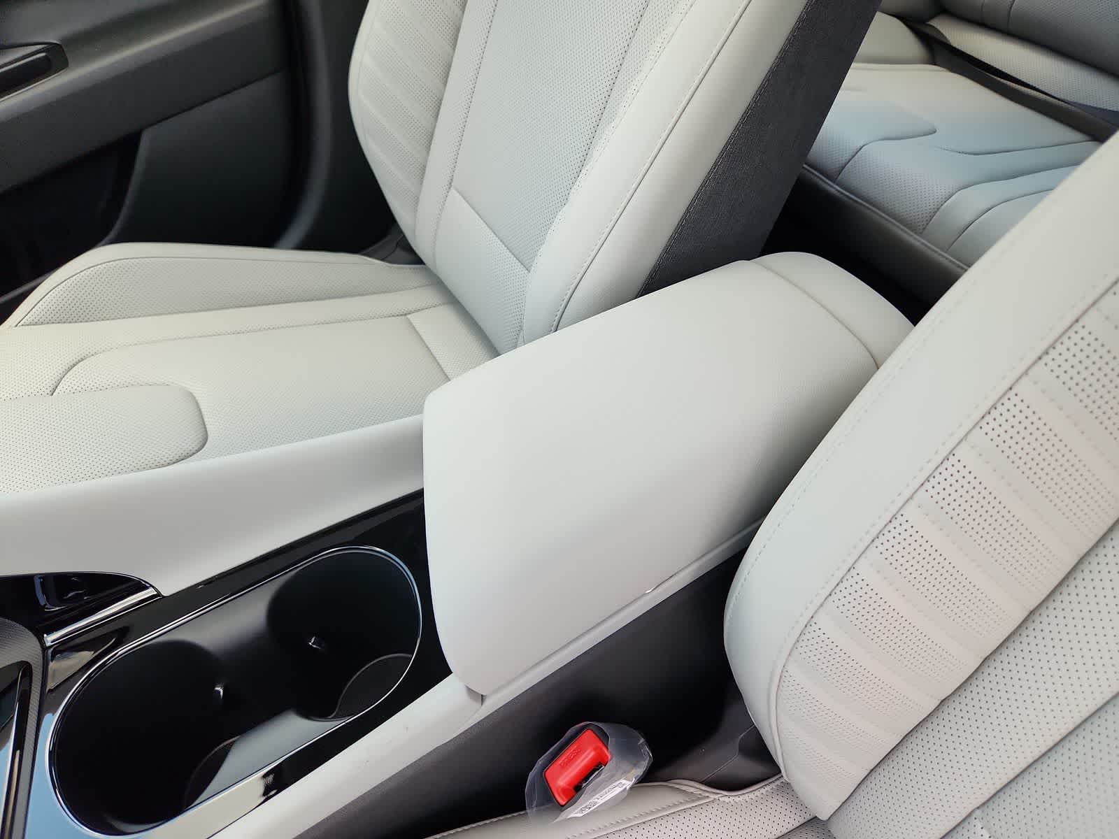 Thumbnail: 2025 Hyundai Elantra - 20