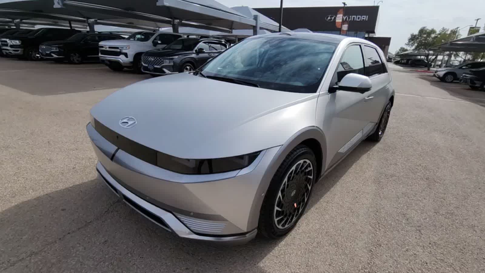 Thumbnail: 2024 Hyundai Ioniq 5 - 4