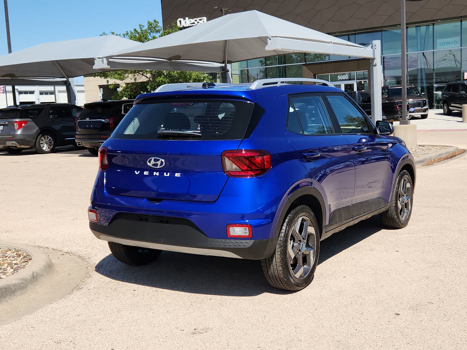 Thumbnail: 2025 Hyundai Venue - 8