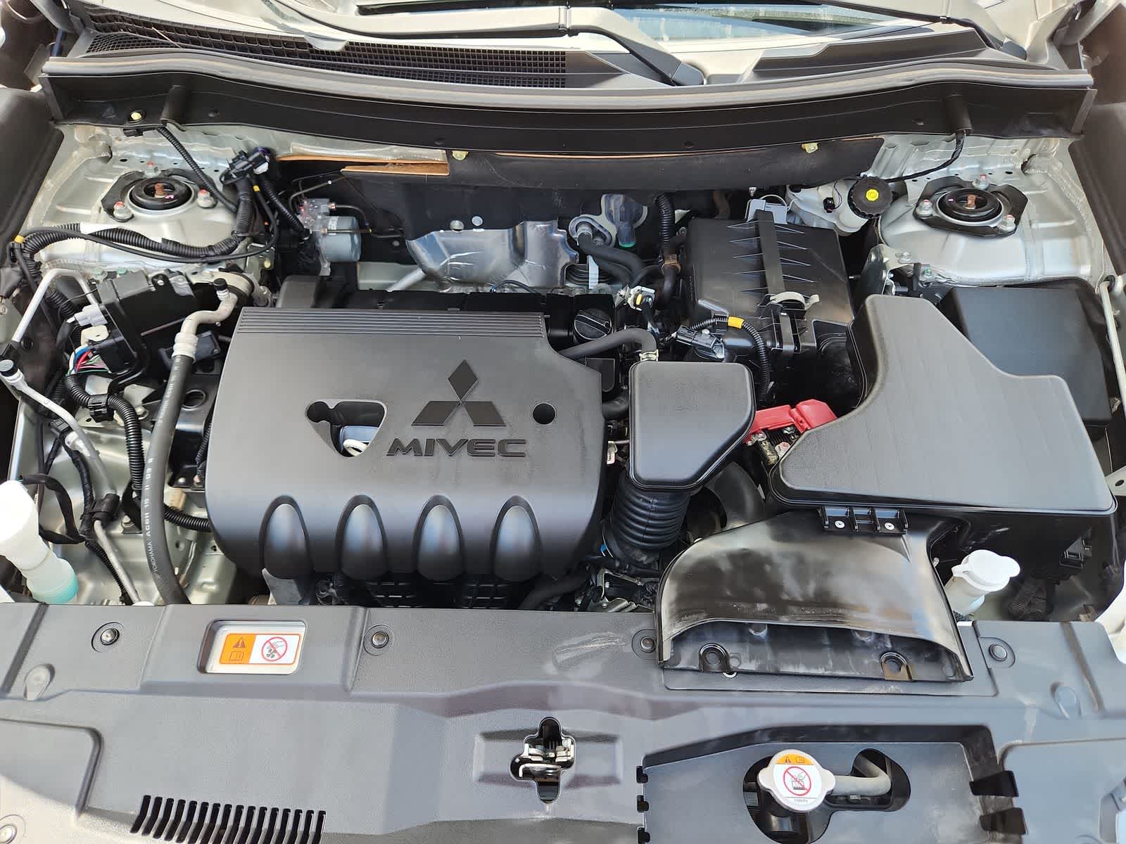 2020 Mitsubishi Outlander SE 13