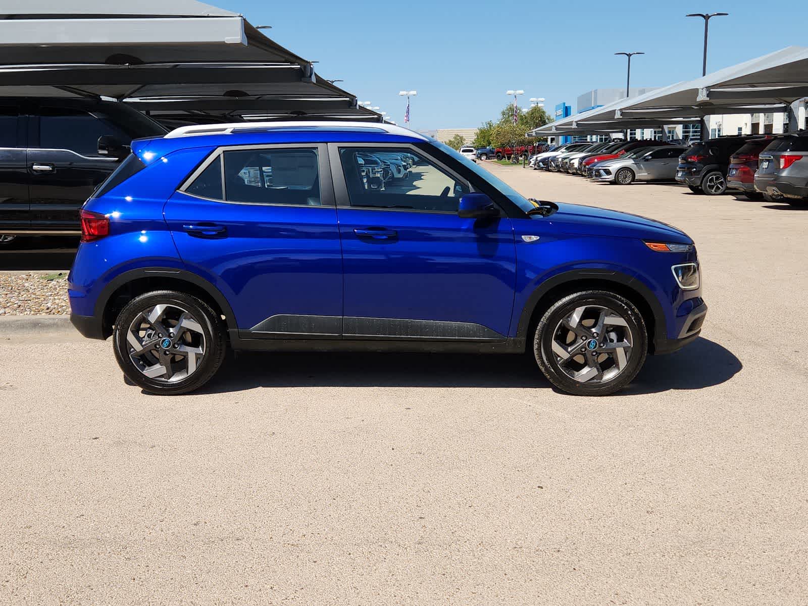 Thumbnail: 2025 Hyundai Venue - 9