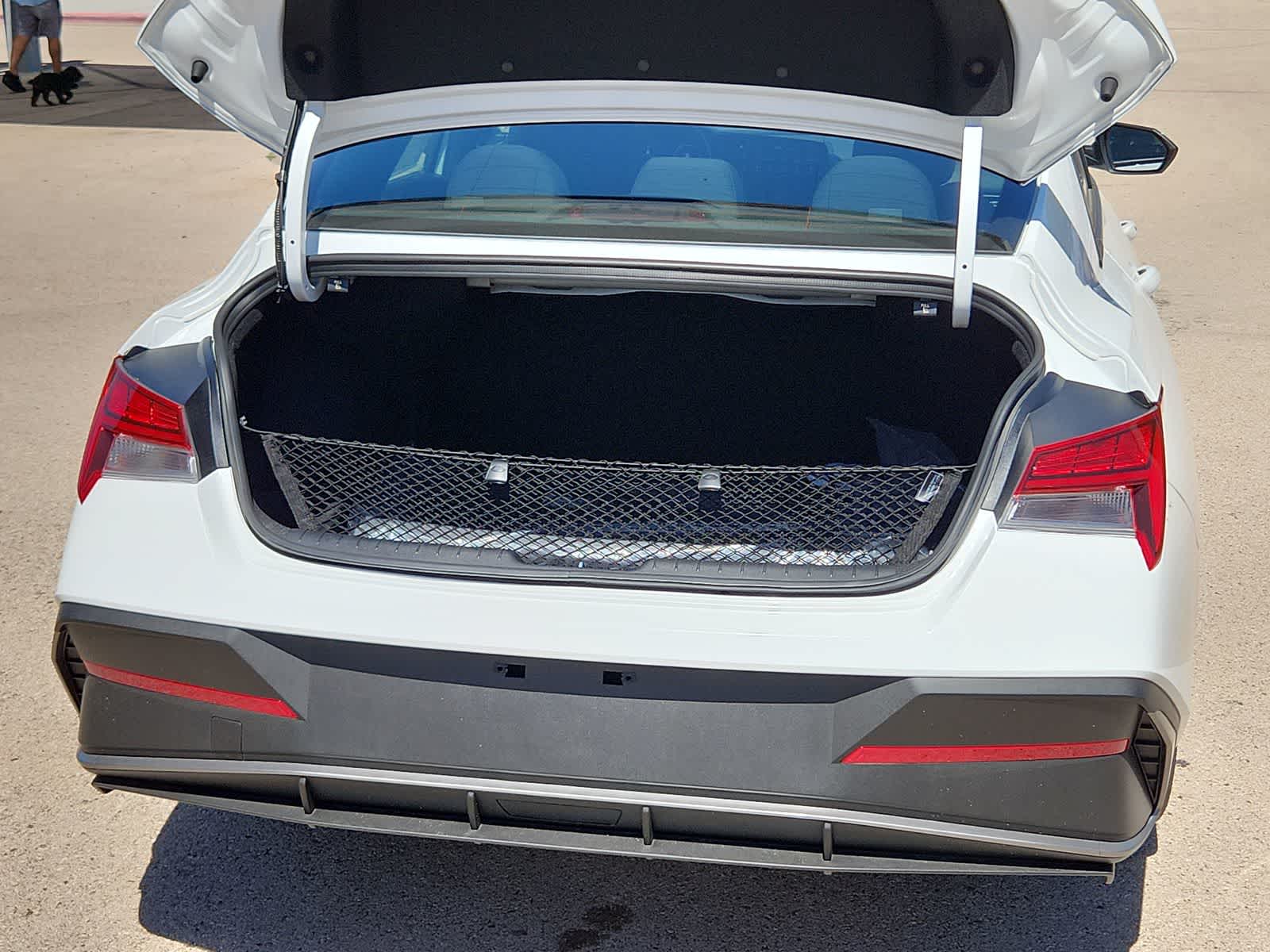 Thumbnail: 2025 Hyundai Elantra - 23