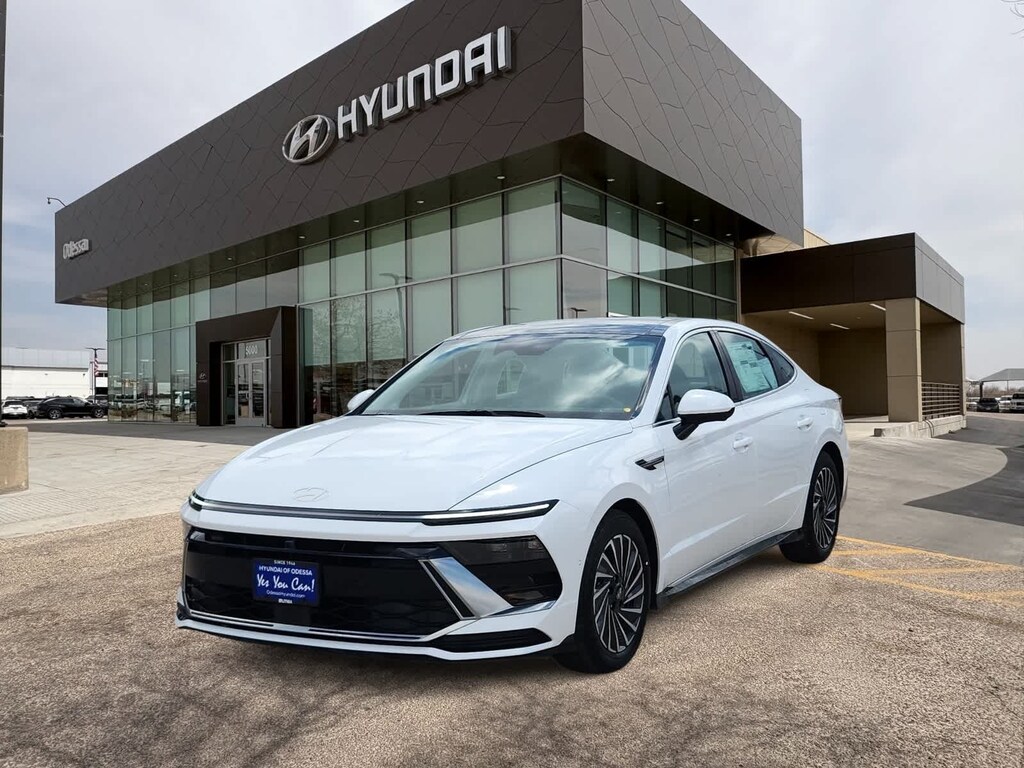 New 2025 Hyundai Sonata Hybrid Limited Sedan
