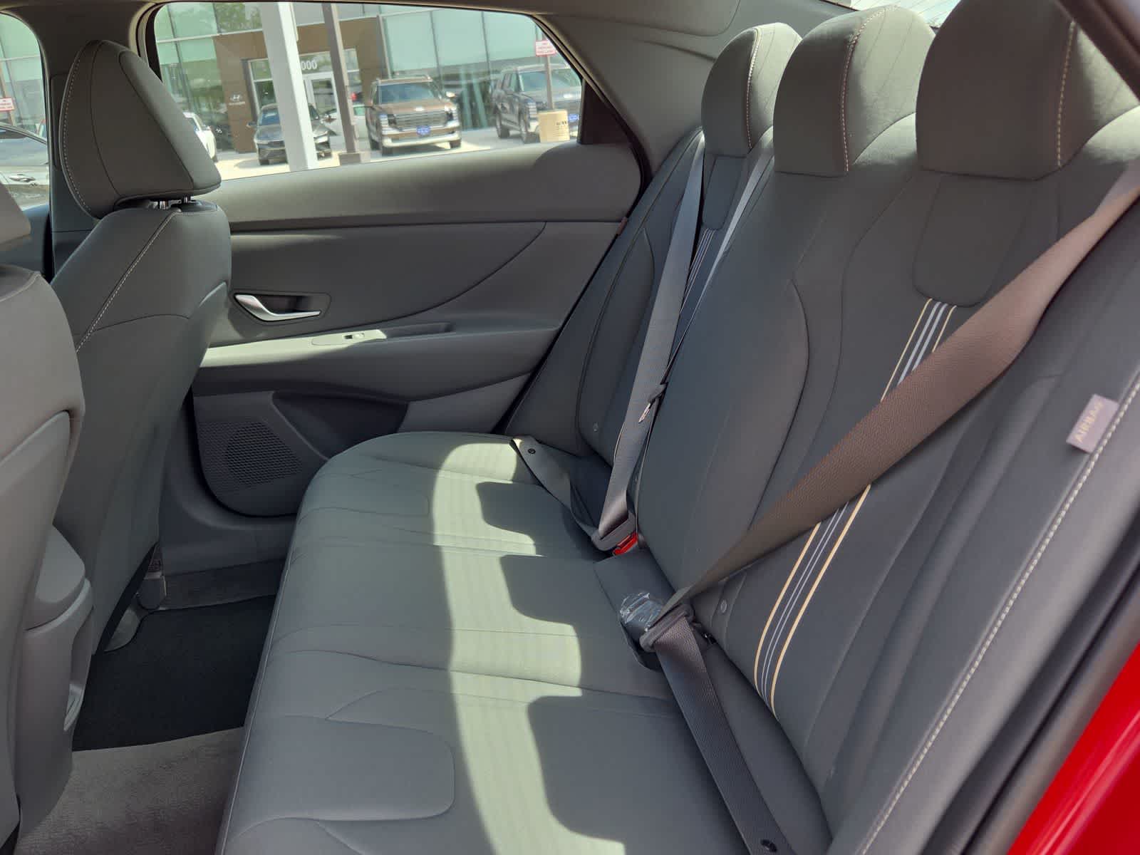 Thumbnail: 2025 Hyundai Elantra - 20